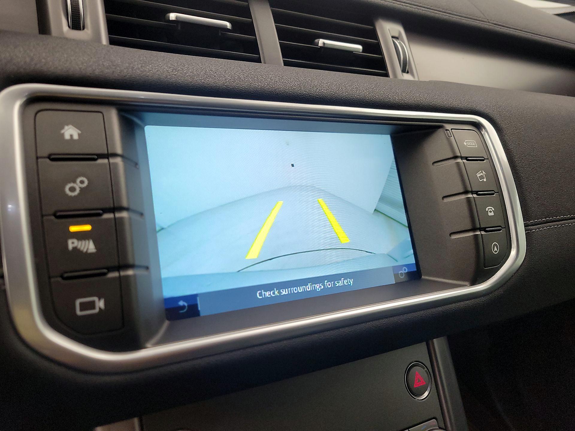 Thumbnail: 2019 Land Rover Range Rover Evoque - 15