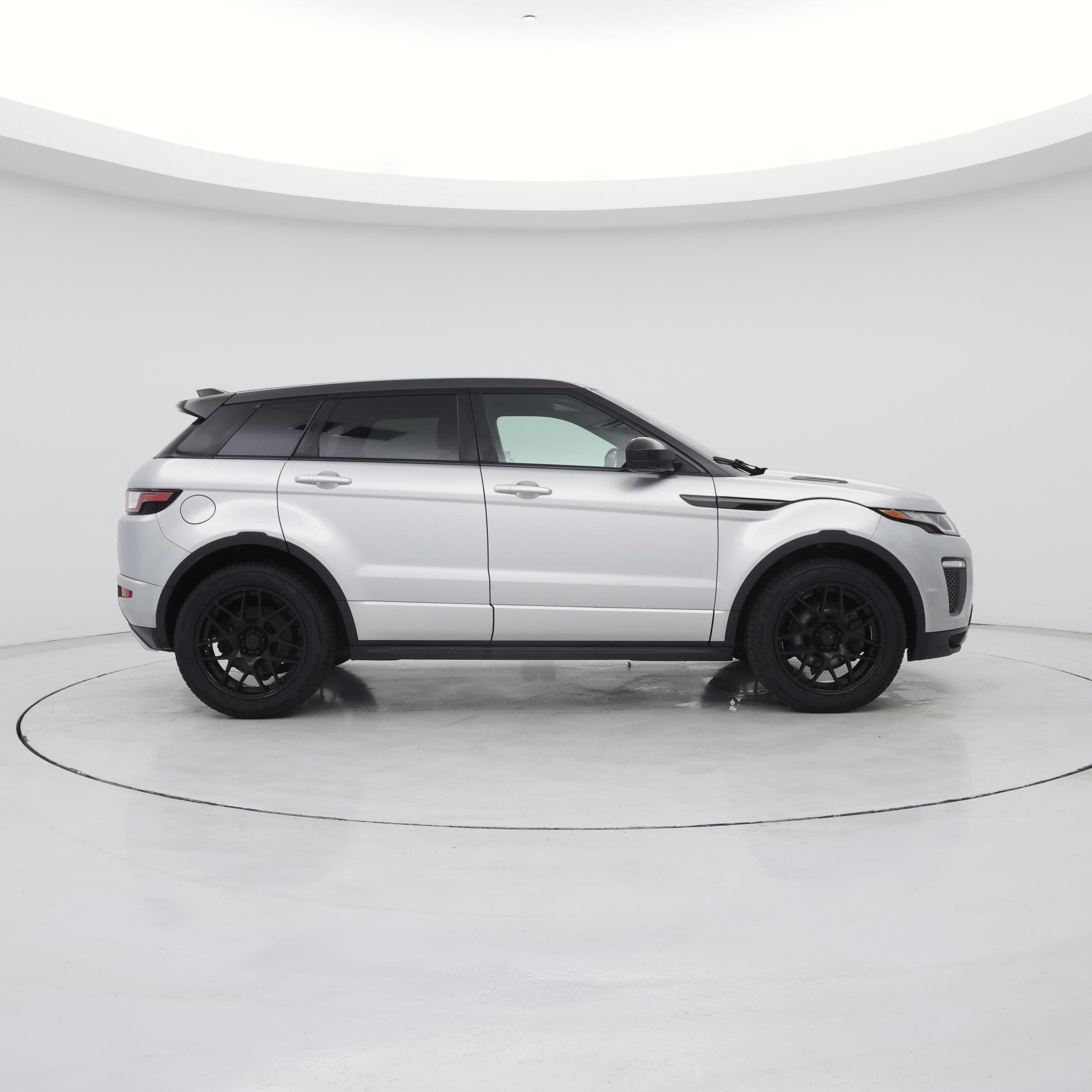 Thumbnail: 2019 Land Rover Range Rover Evoque - 7