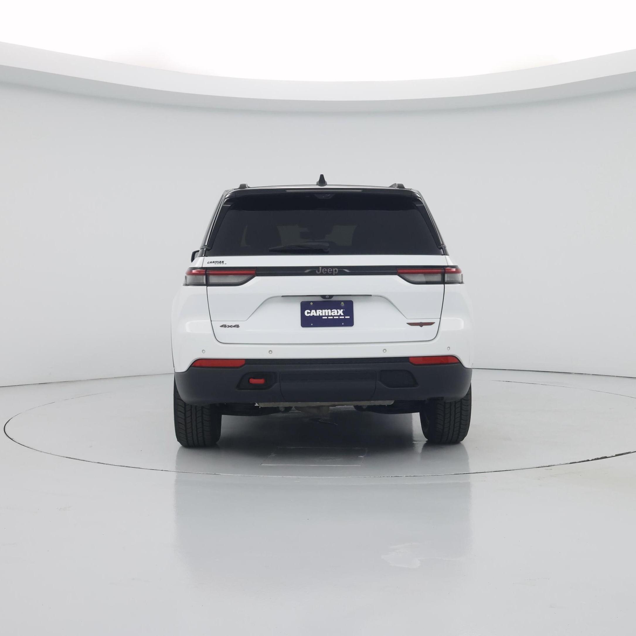 Thumbnail: 2022 Jeep Grand Cherokee - 6