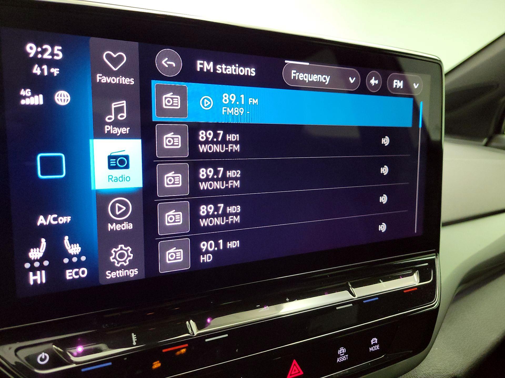 Thumbnail: 2023 Volkswagen ID.4 - 13