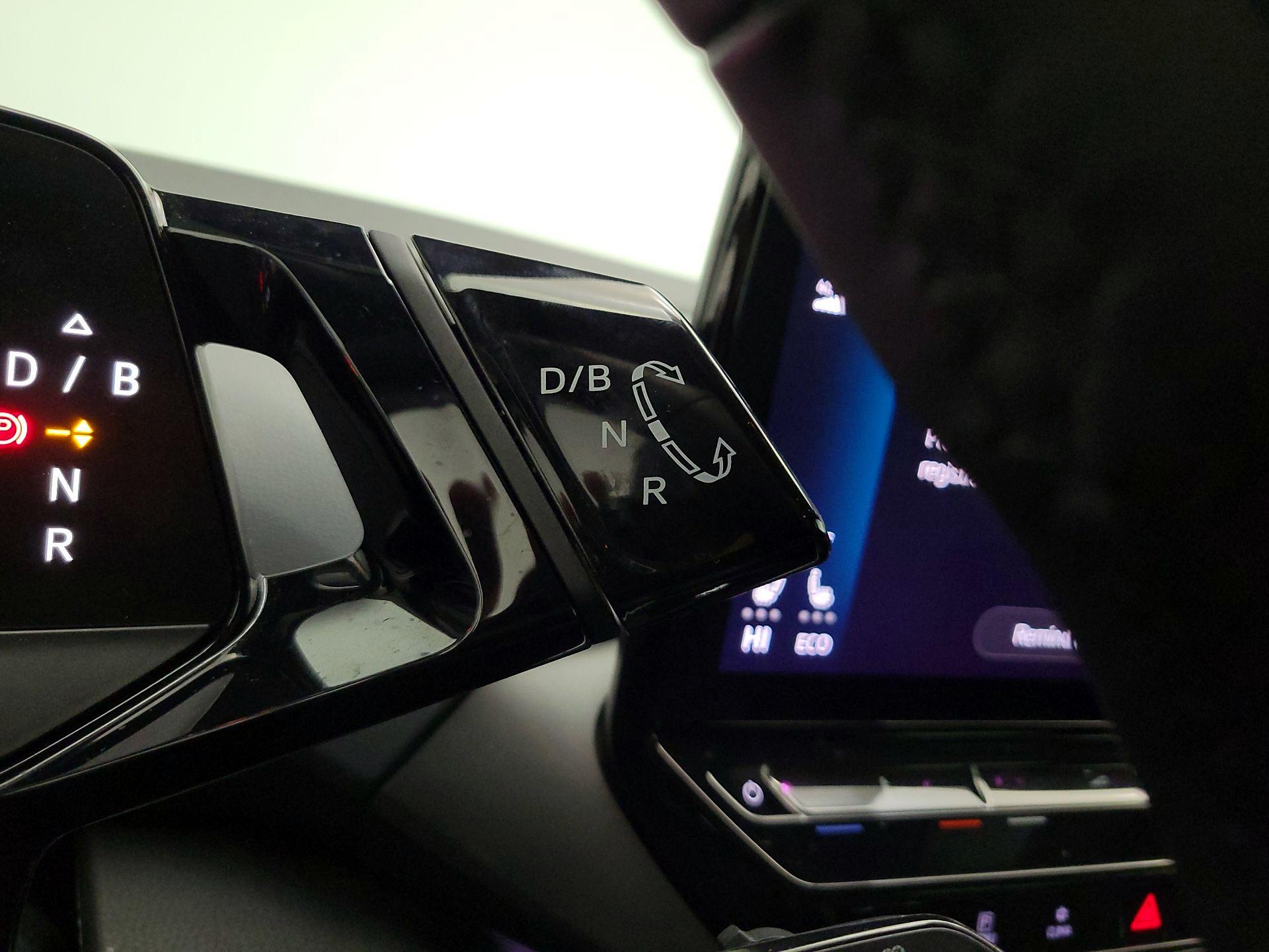 Thumbnail: 2023 Volkswagen ID.4 - 15