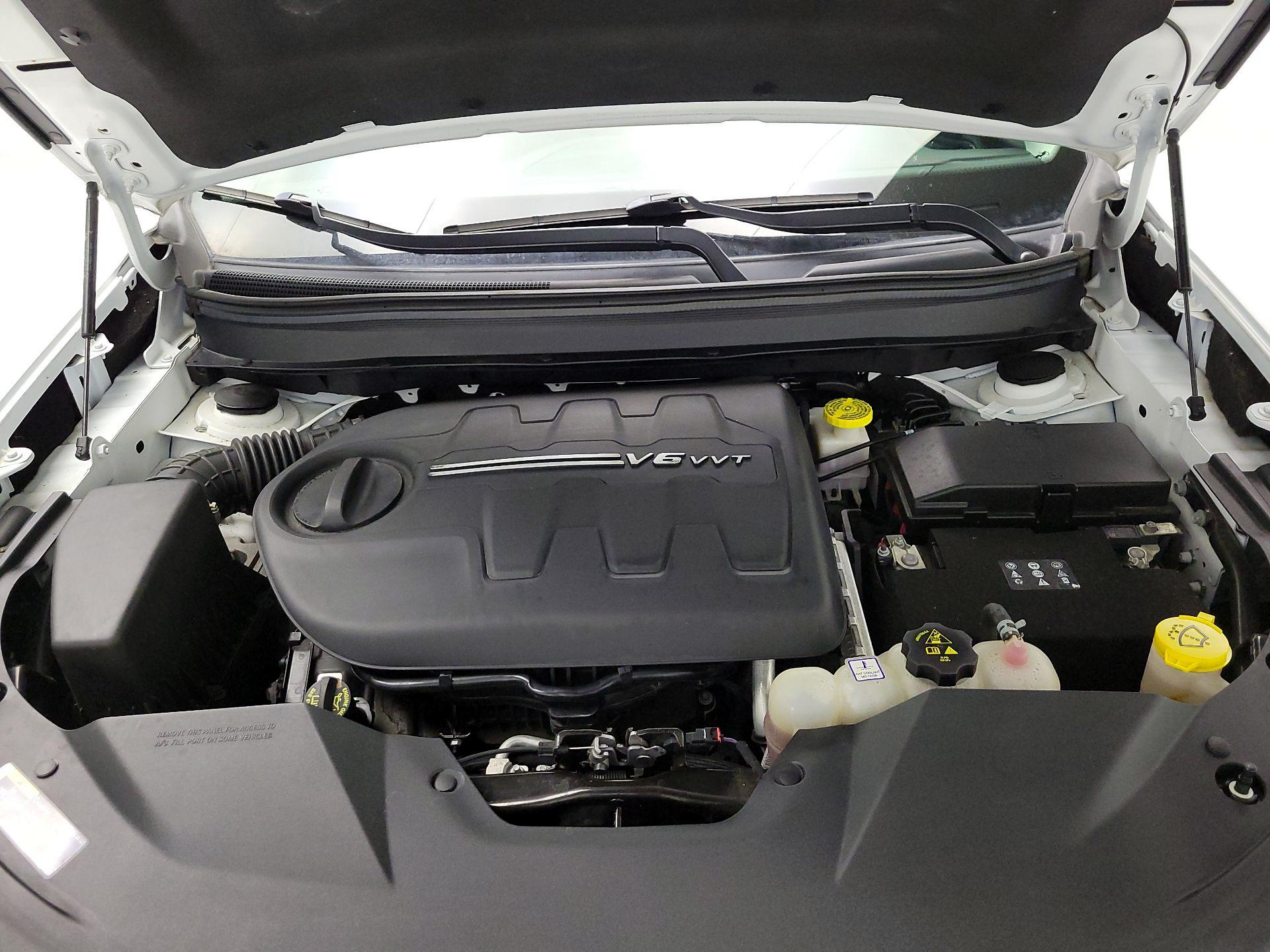 Thumbnail: 2021 Jeep Cherokee - 20