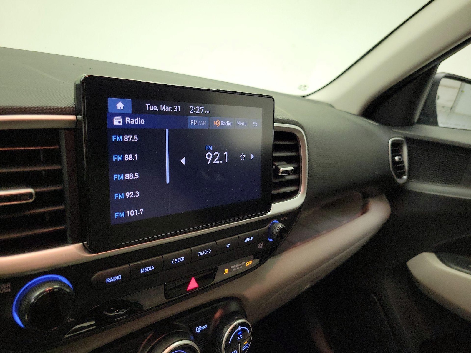 2026 Hyundai Venue SEL - Photo 16