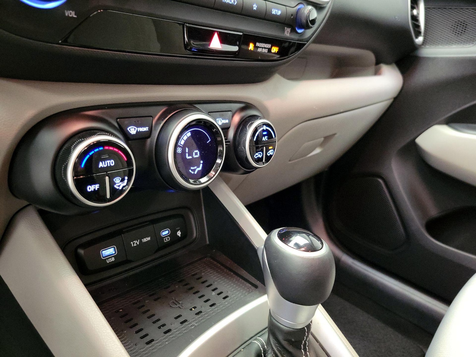 2026 Hyundai Venue SEL - Photo 17