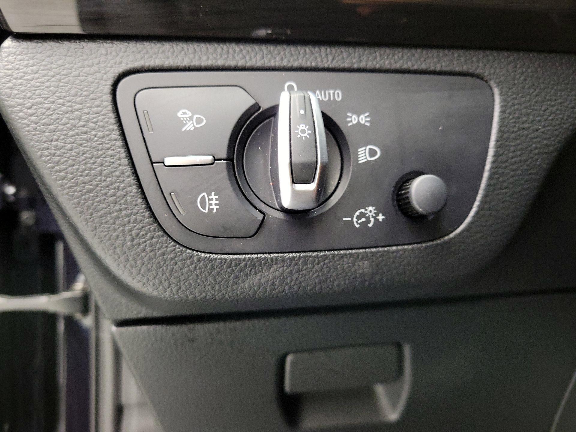 Thumbnail: 2019 Audi Q5 - 13