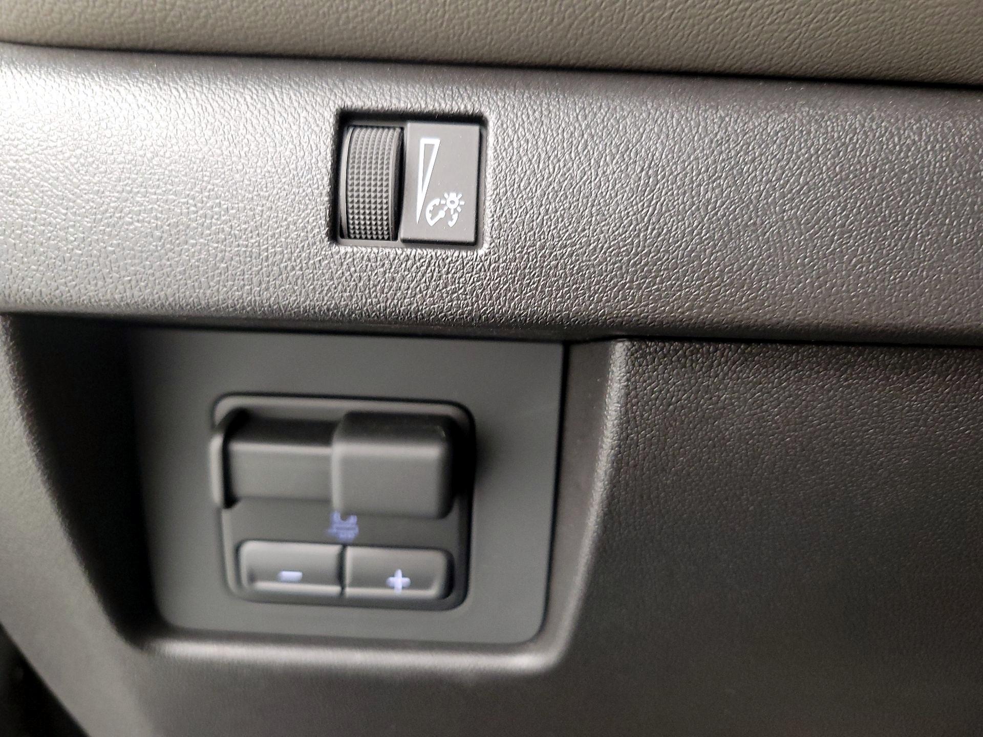 Thumbnail: 2026 Chevrolet Colorado - 13