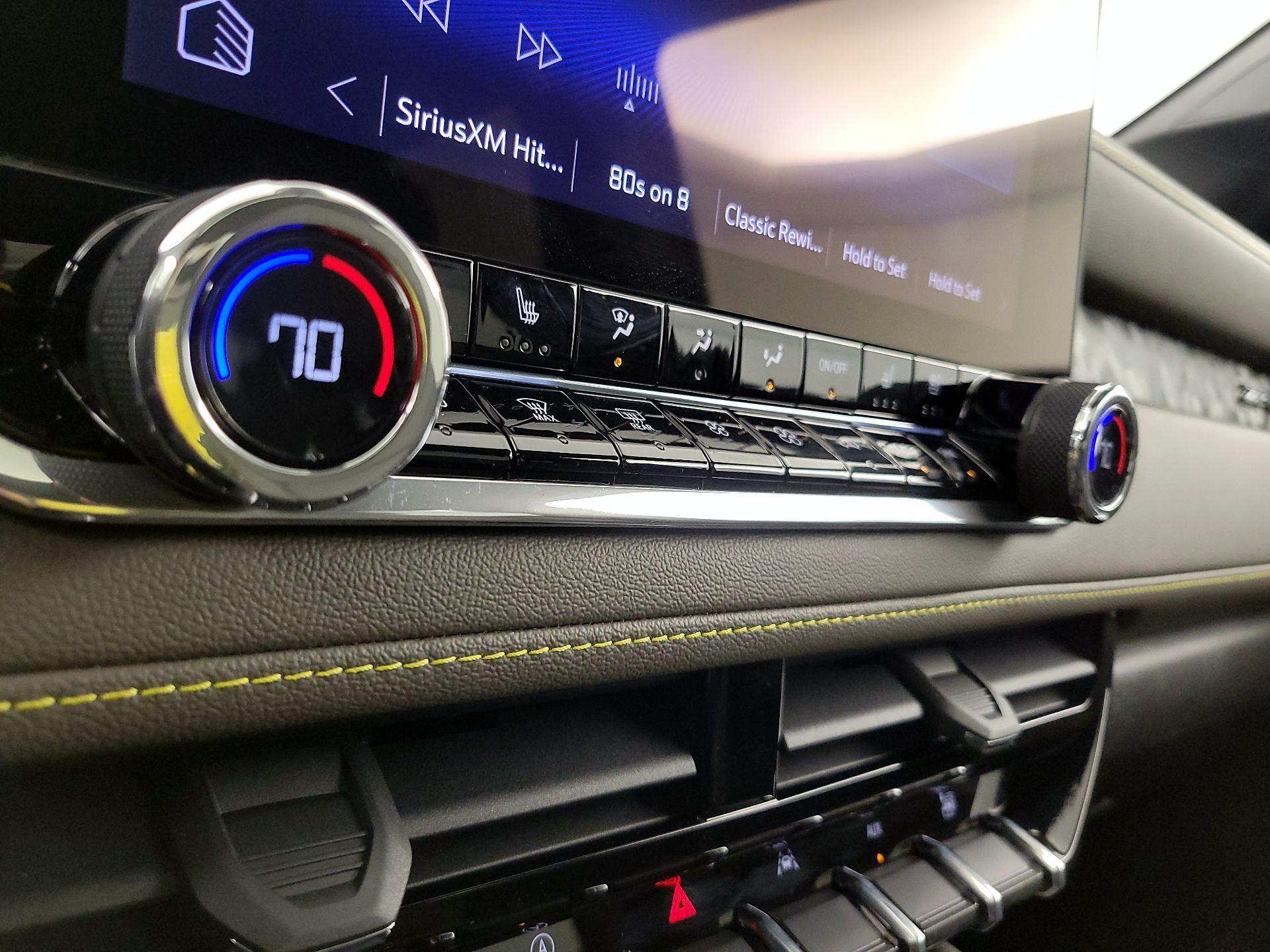 Thumbnail: 2026 Chevrolet Colorado - 16