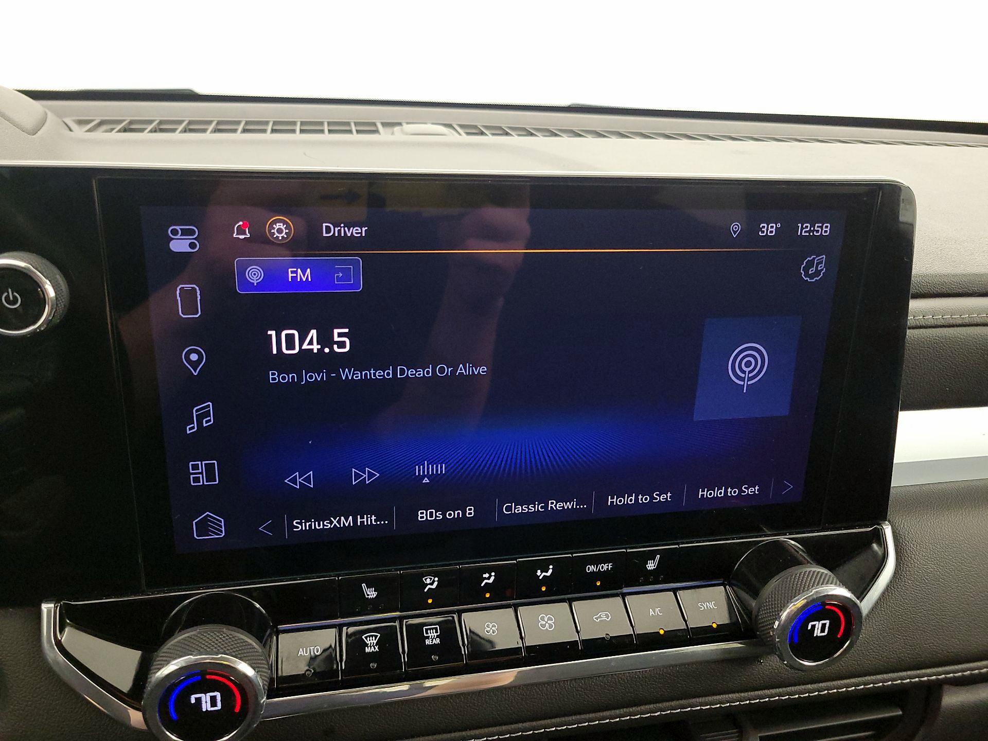 Thumbnail: 2024 Chevrolet Colorado - 15