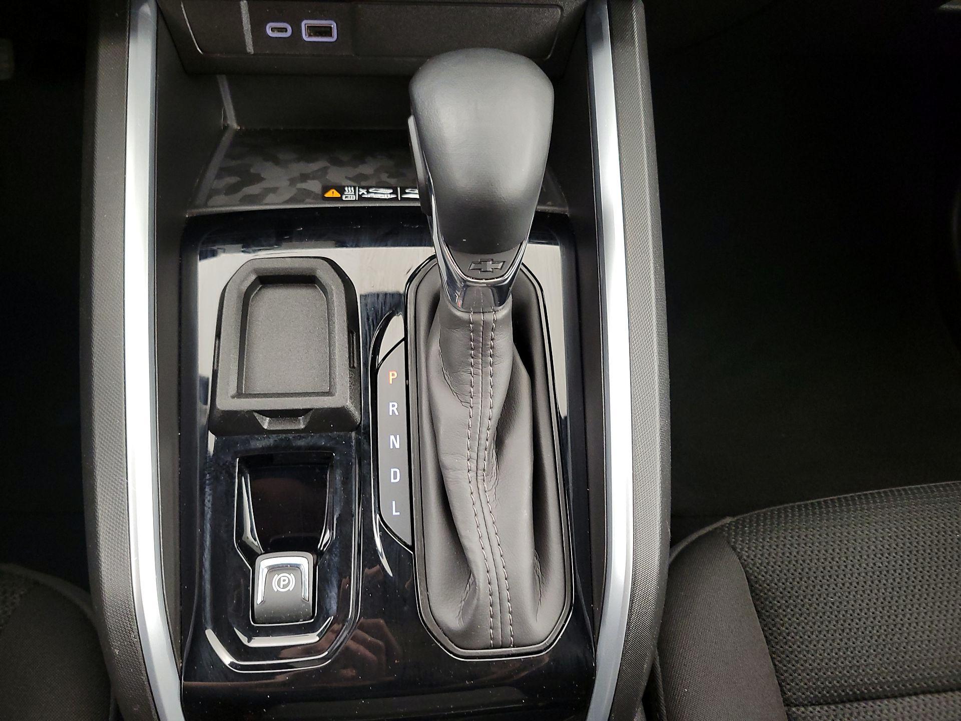 Thumbnail: 2024 Chevrolet Colorado - 17