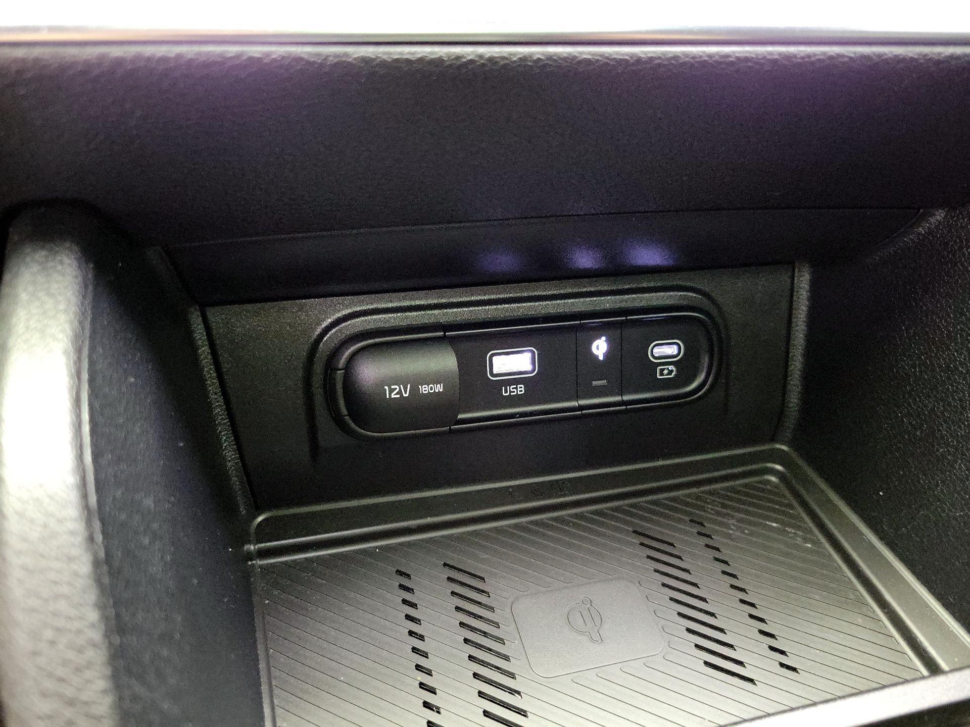 Thumbnail: 2023 Kia Sportage - 19