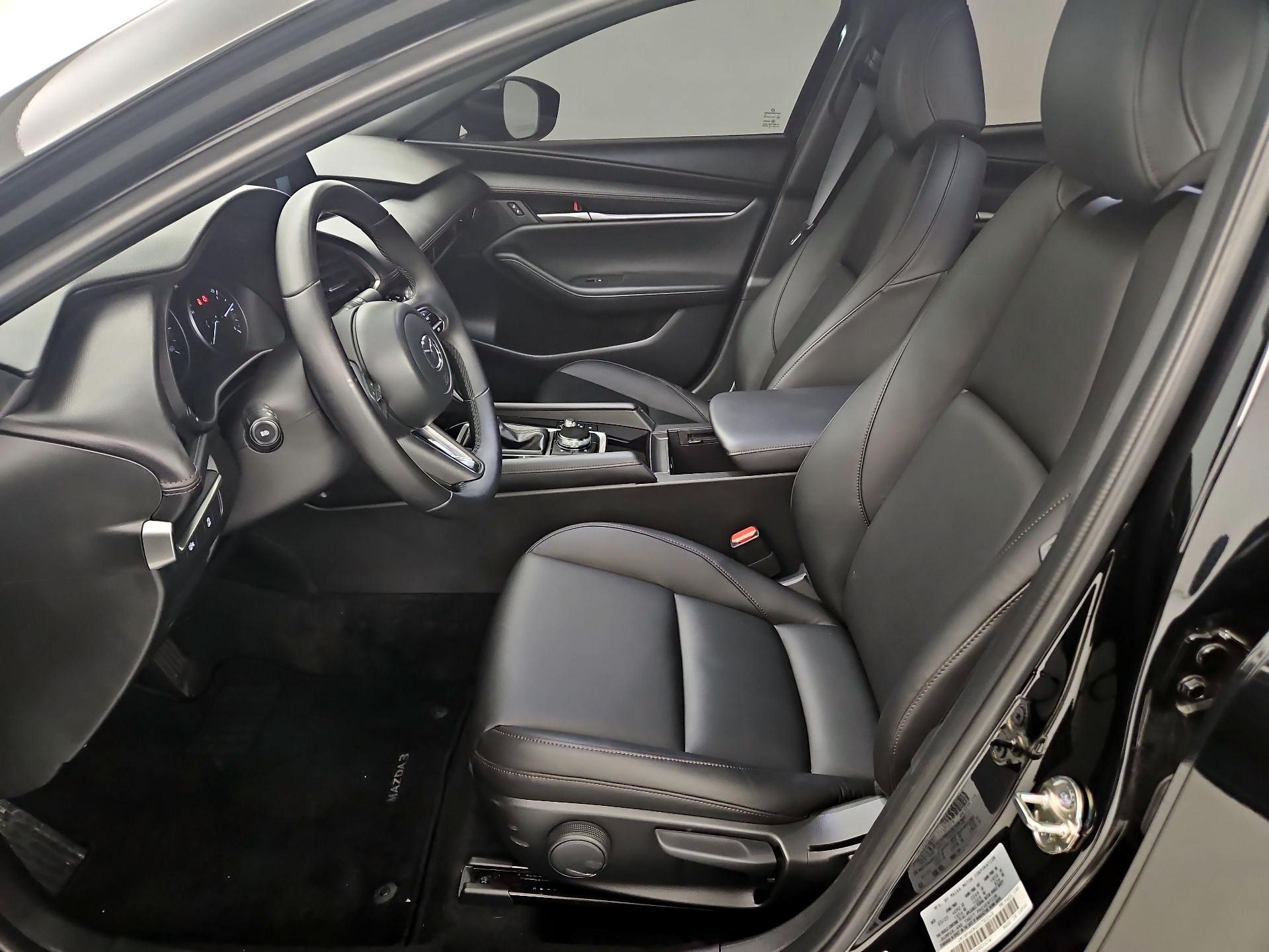 Thumbnail: 2025 Mazda Mazda3 - 11