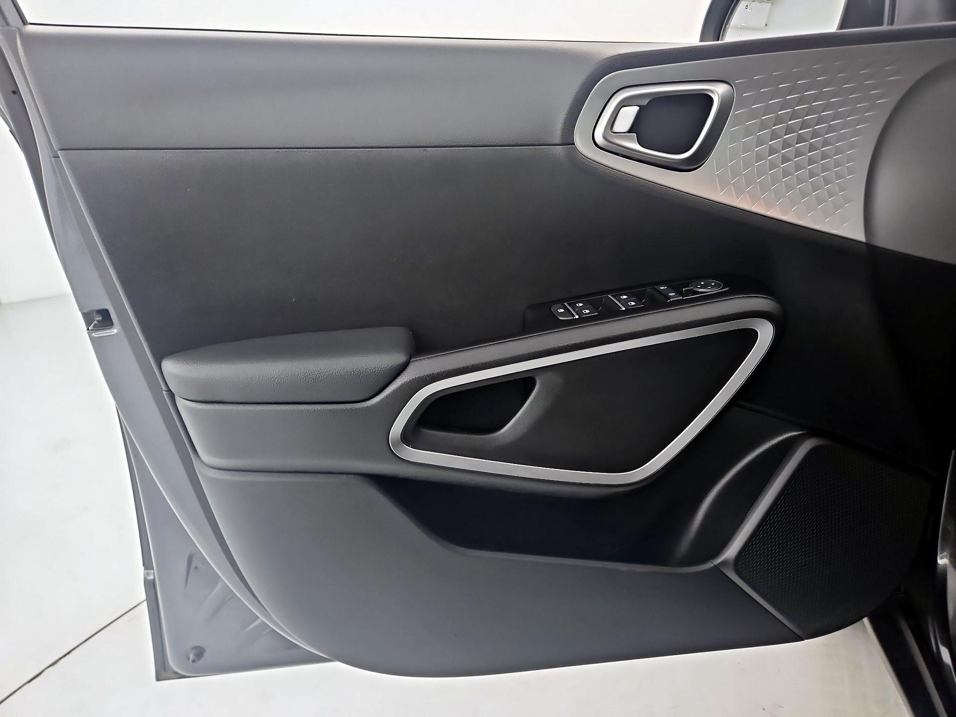 Thumbnail: 2024 Kia Soul - 12