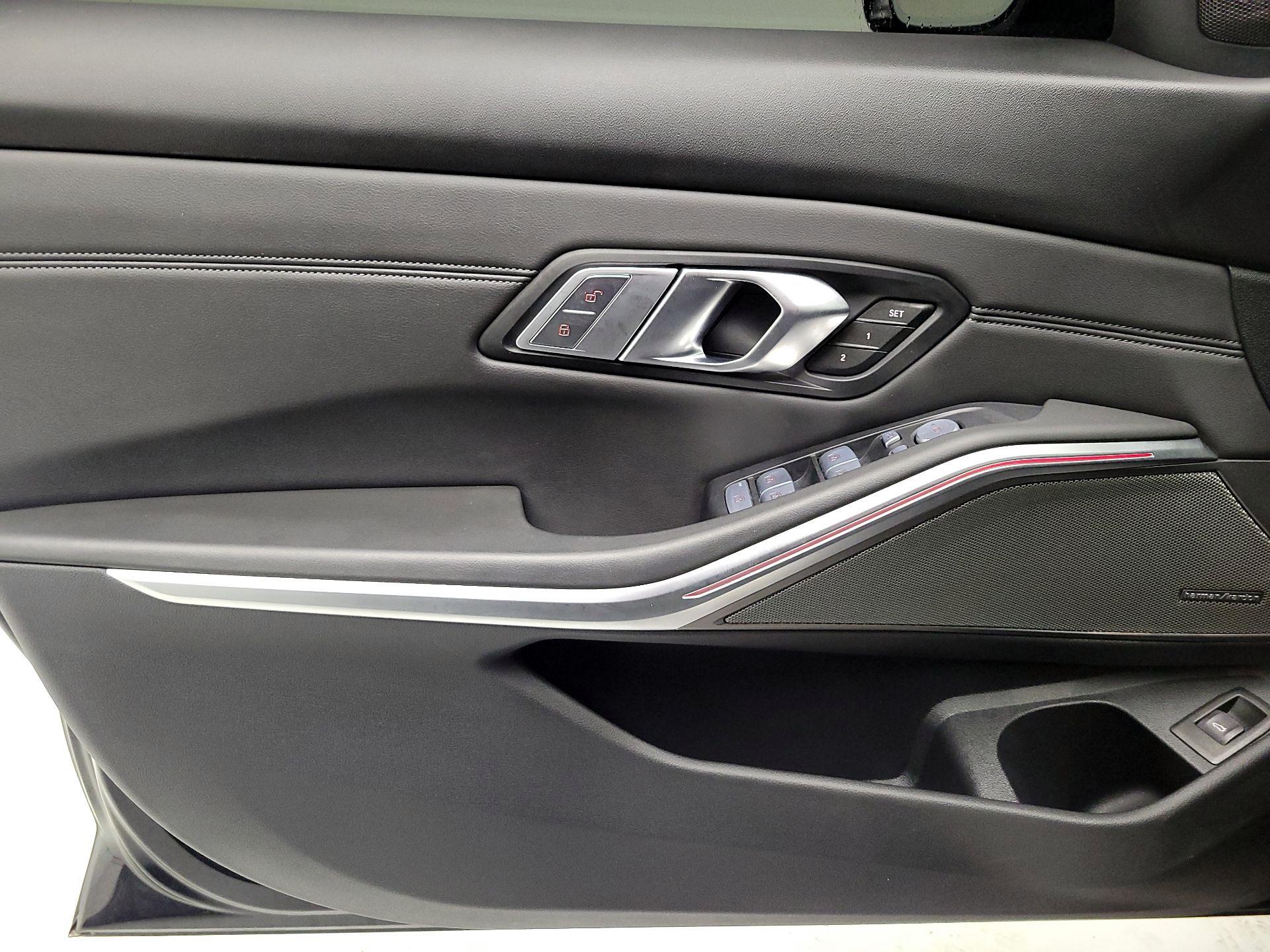 Thumbnail: 2025 BMW M3 - 12