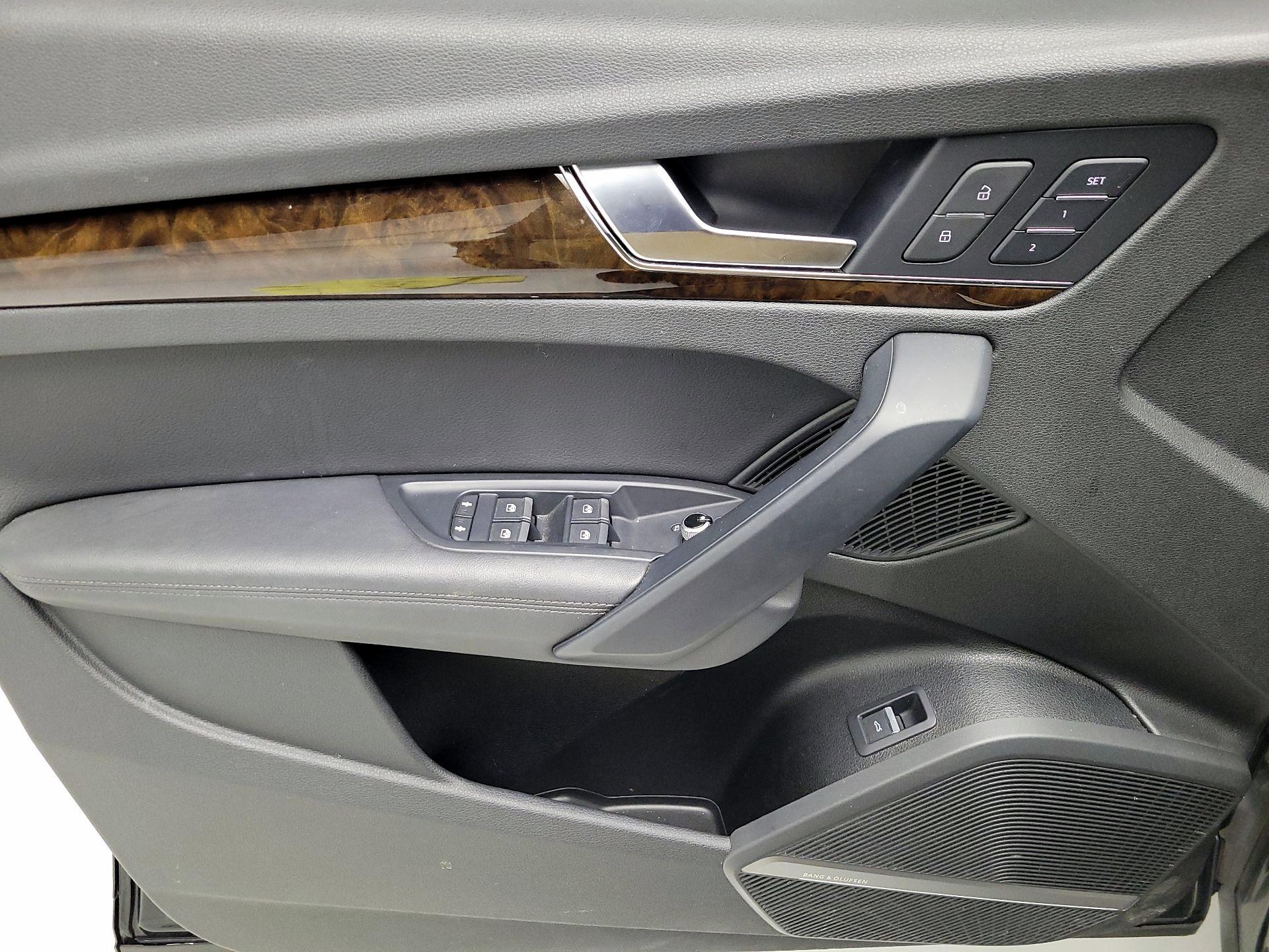 Thumbnail: 2019 Audi Q5 - 12