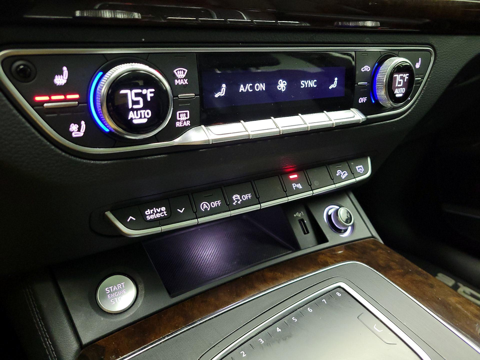 Thumbnail: 2019 Audi Q5 - 16