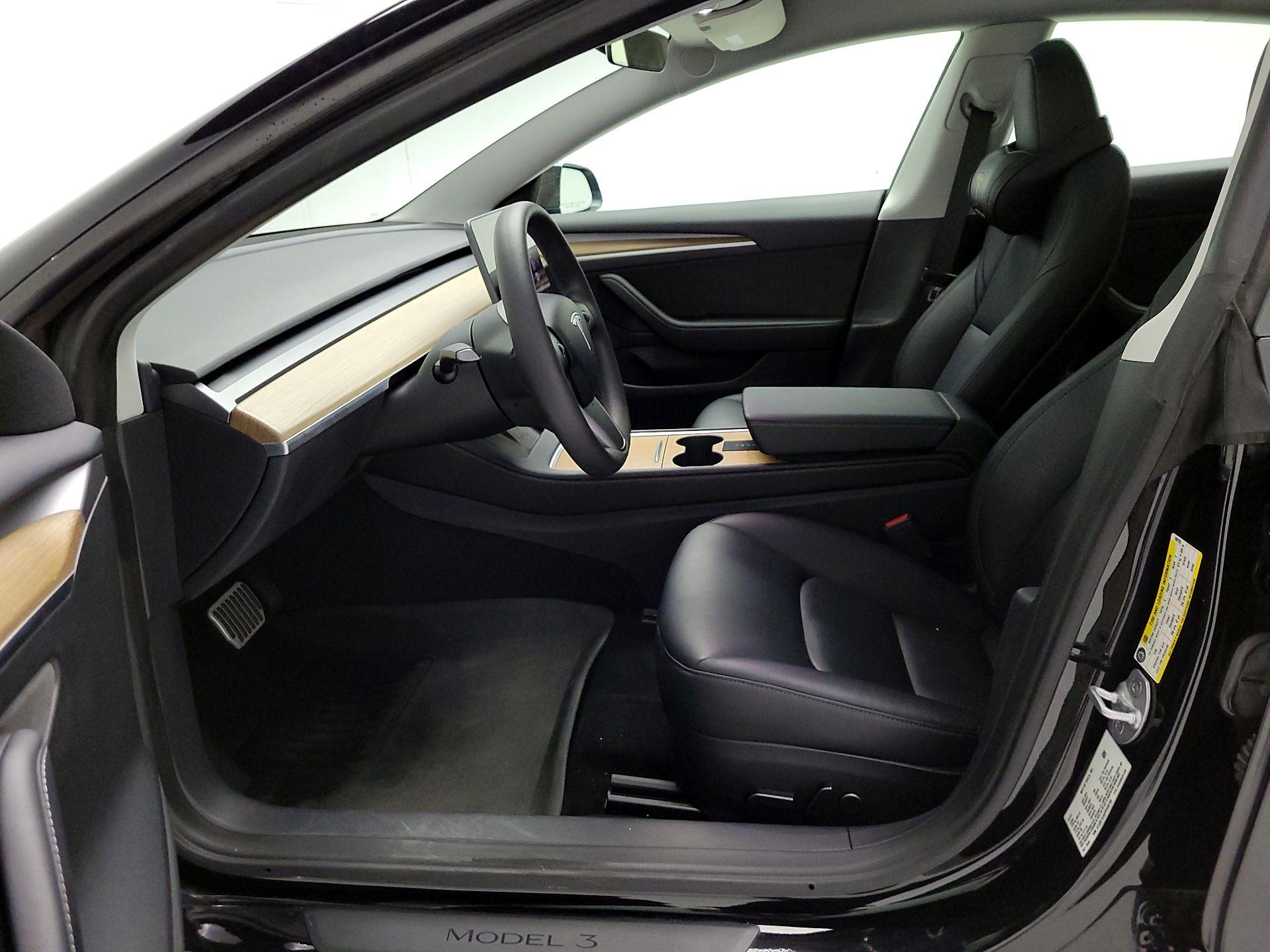 Thumbnail: 2023 Tesla Model 3 - 11