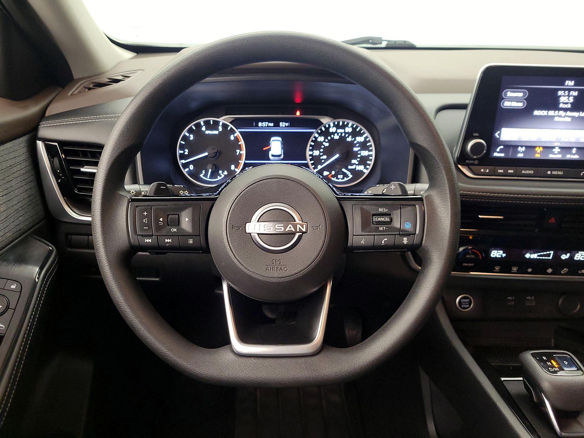 Thumbnail: 2022 Nissan Rogue - 10