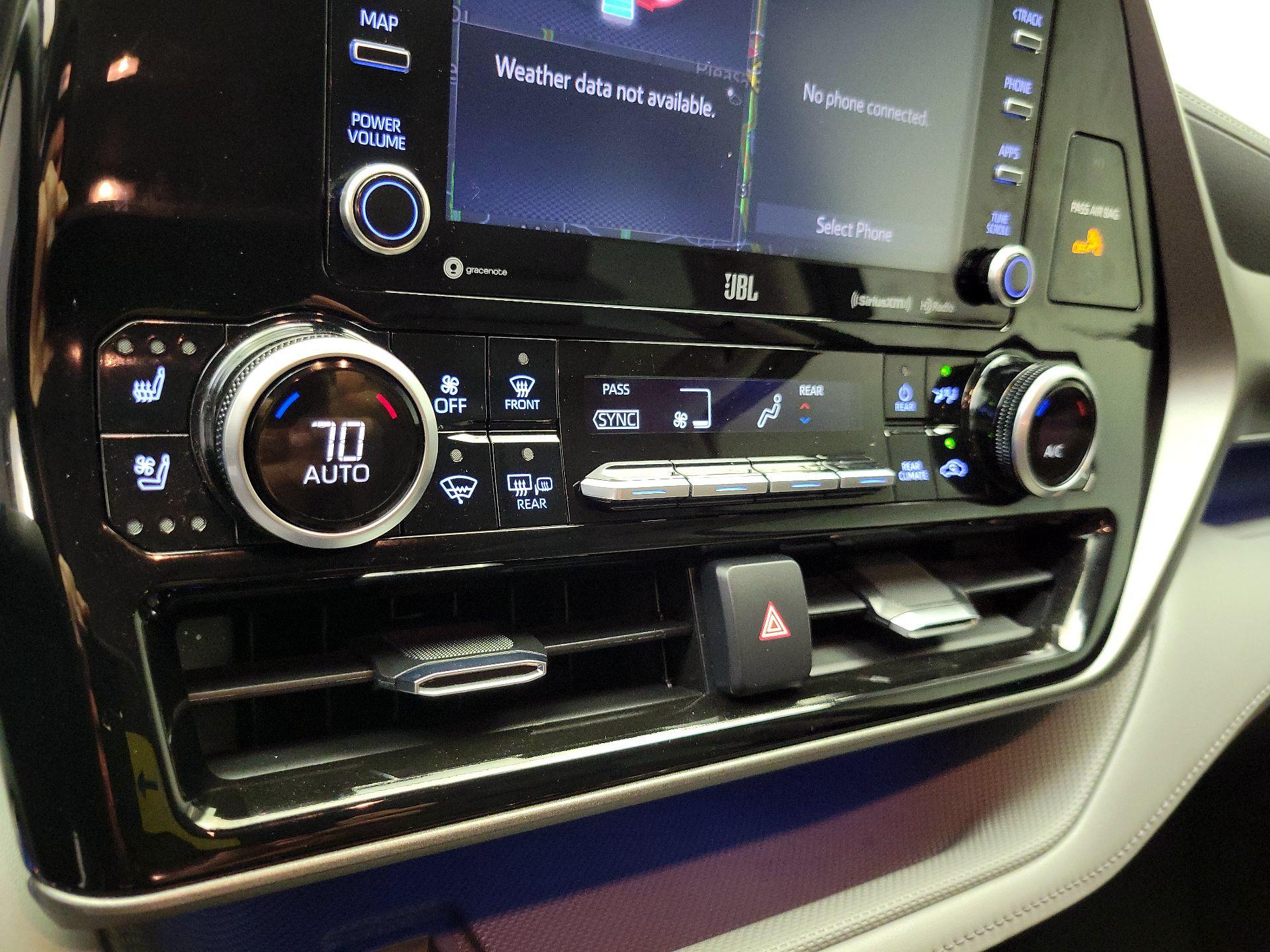 Thumbnail: 2021 Toyota Highlander - 17