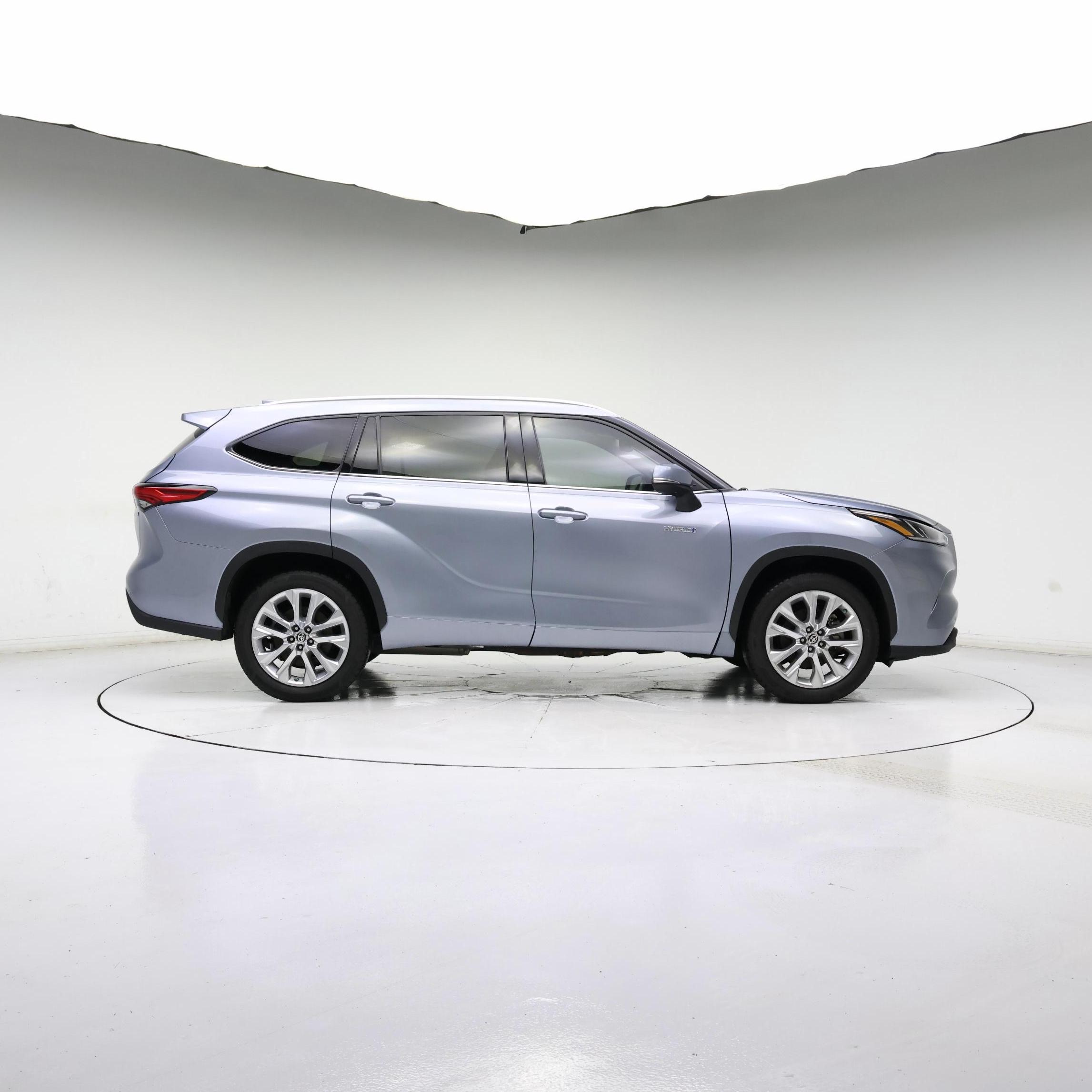 Thumbnail: 2021 Toyota Highlander - 7