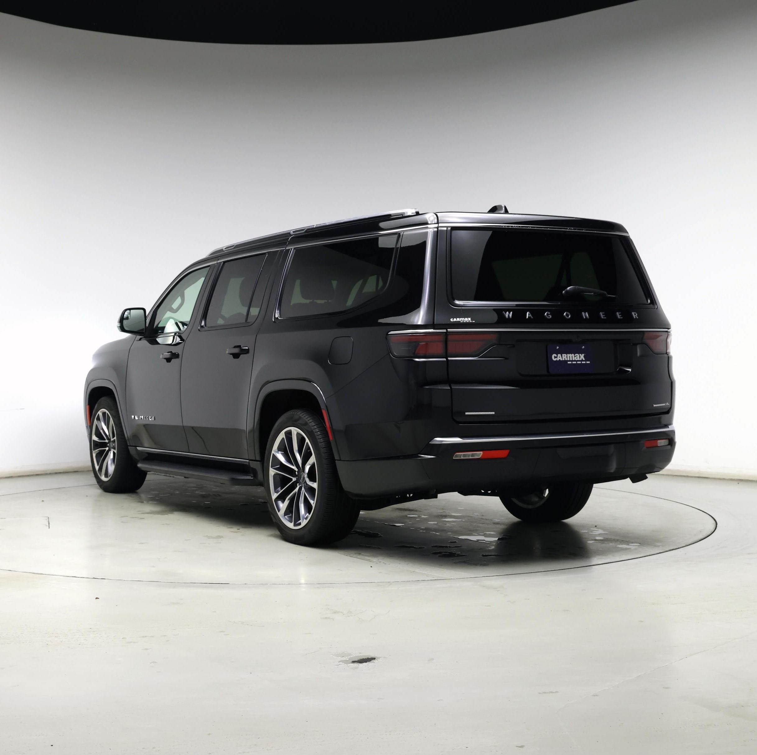 Thumbnail: 2023 Jeep Wagoneer - 2