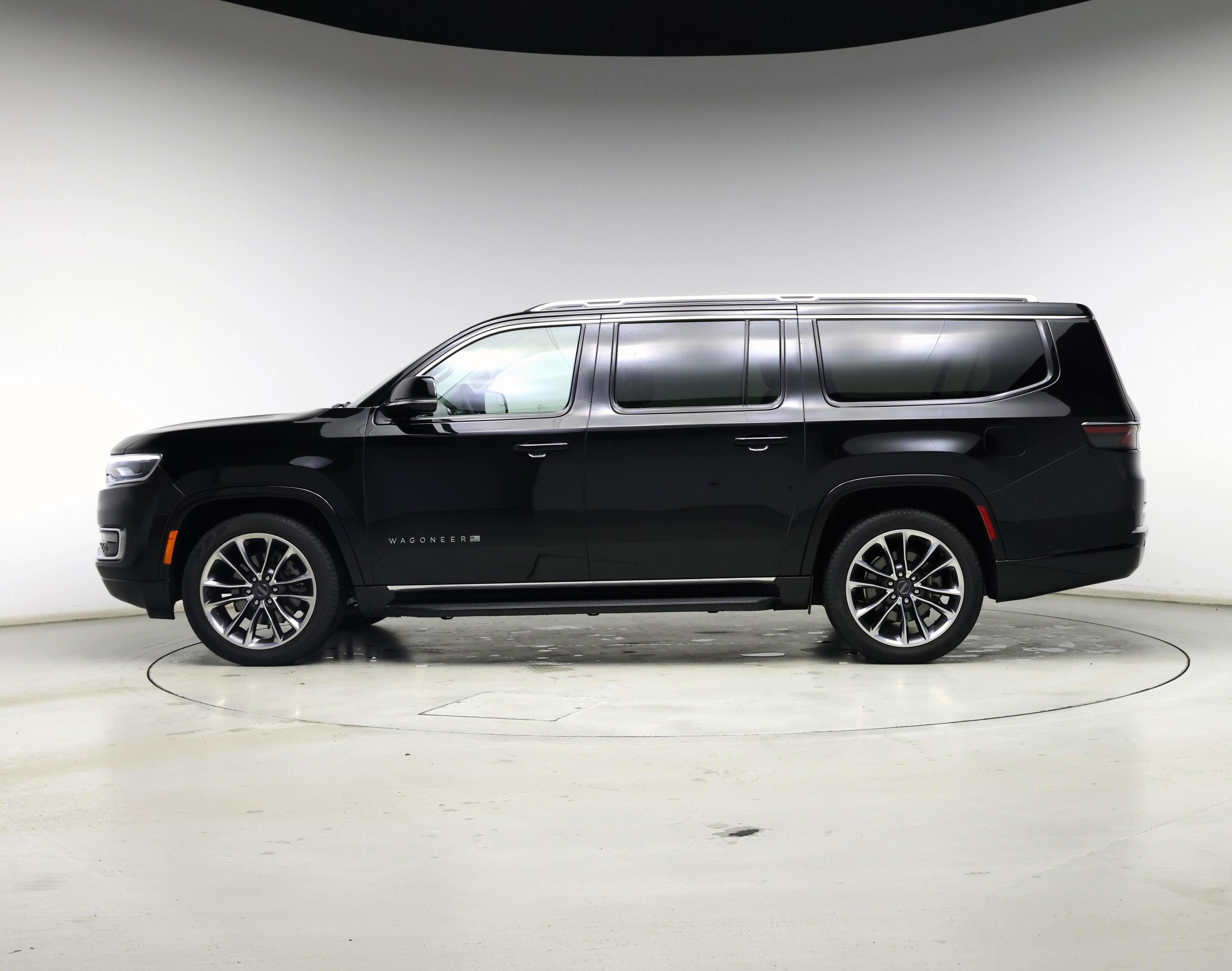 Thumbnail: 2023 Jeep Wagoneer - 3