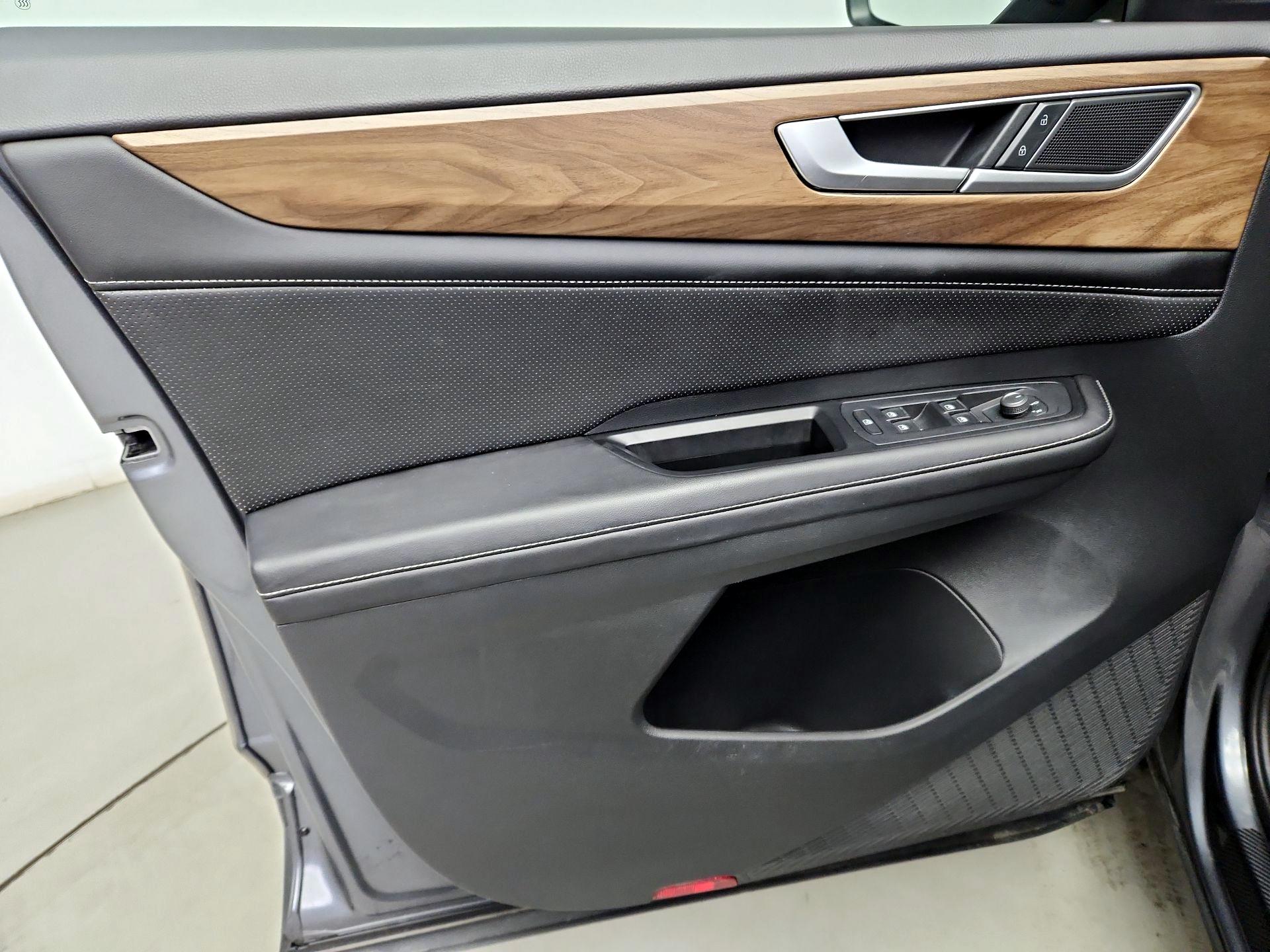 Thumbnail: 2024 Volkswagen Atlas - 12