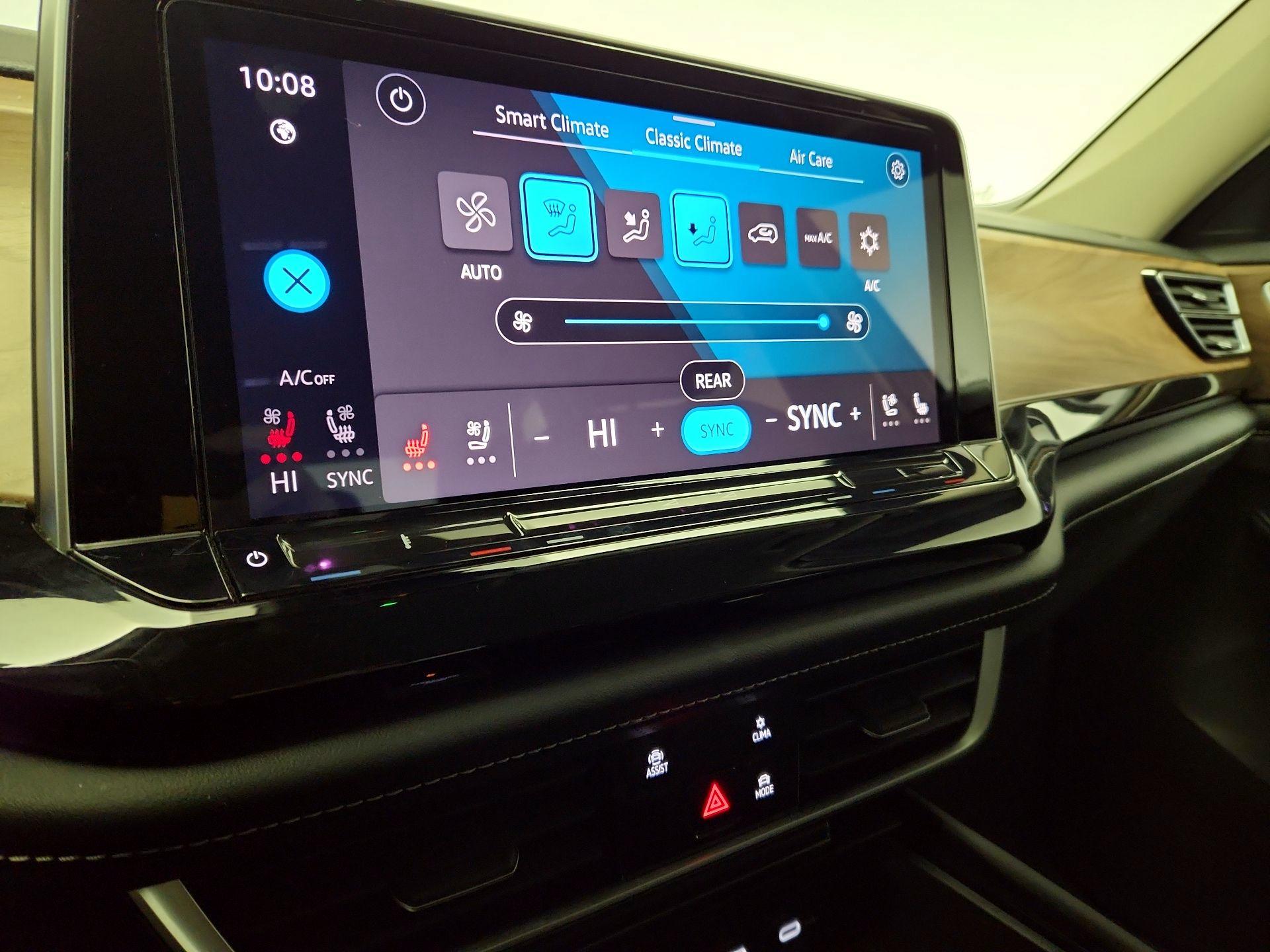 Thumbnail: 2024 Volkswagen Atlas - 16