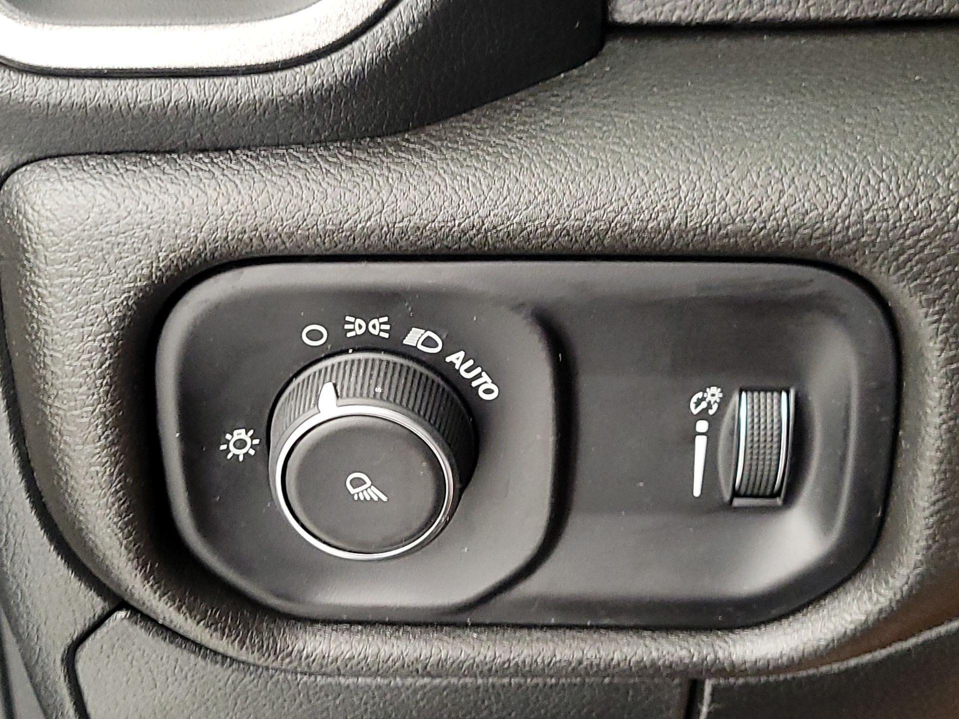 Thumbnail: 2024 RAM 1500 - 13