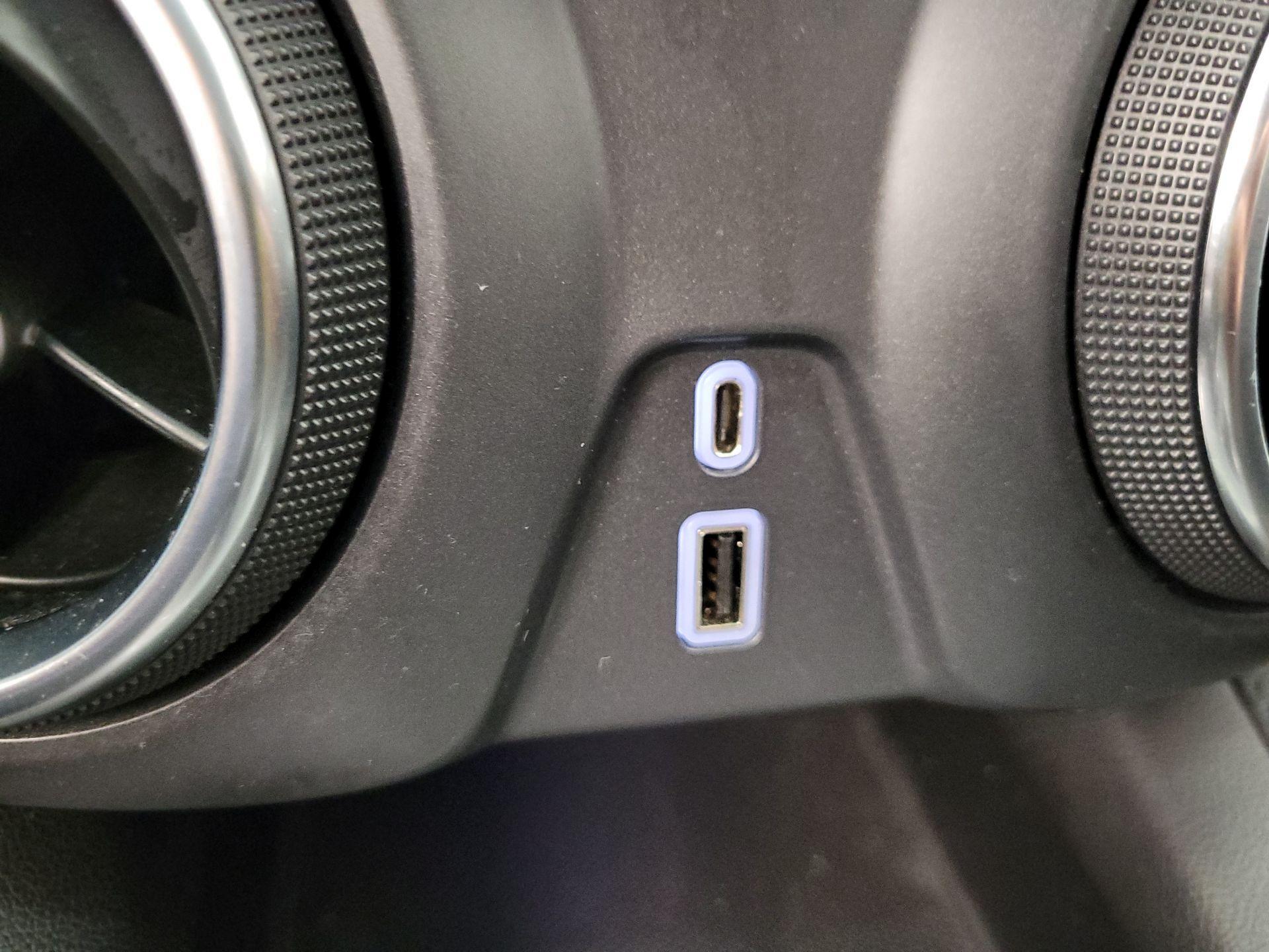 Thumbnail: 2021 Chevrolet Blazer - 18