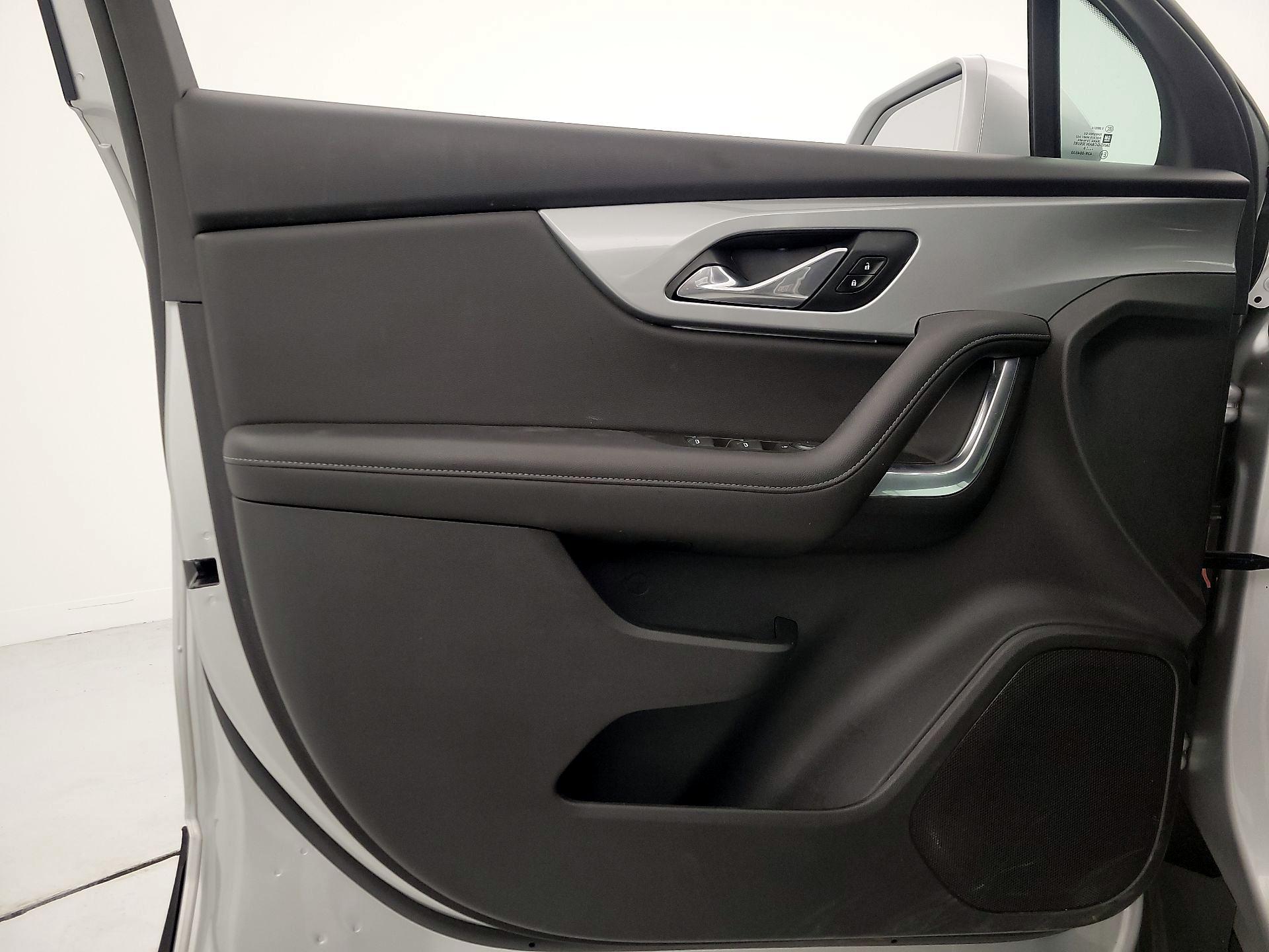 Thumbnail: 2020 Chevrolet Blazer - 12