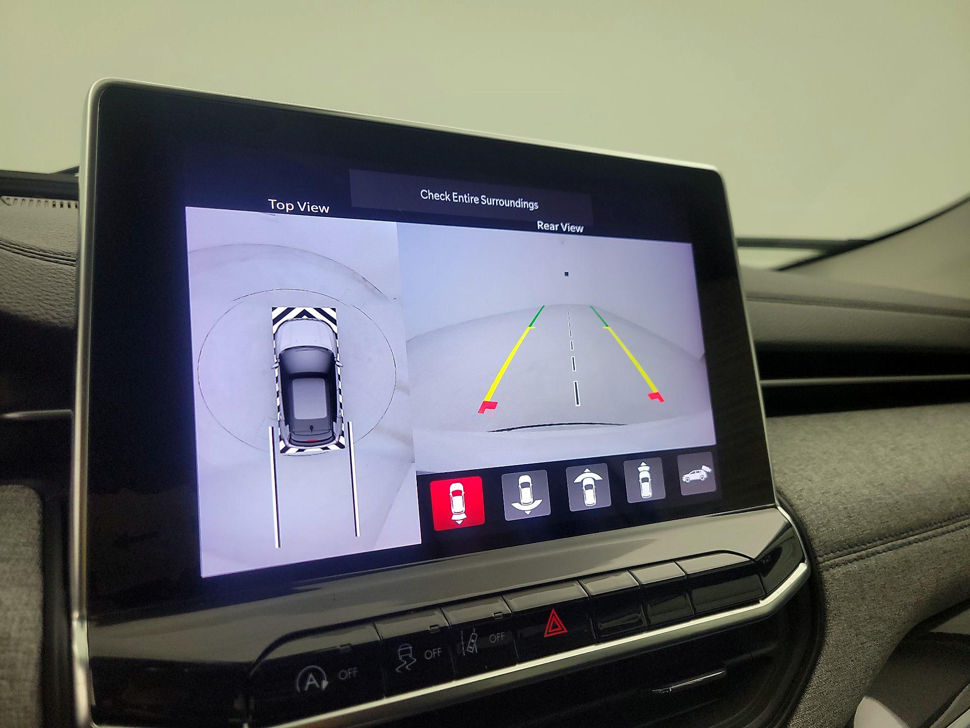 Thumbnail: 2022 Jeep Compass - 14