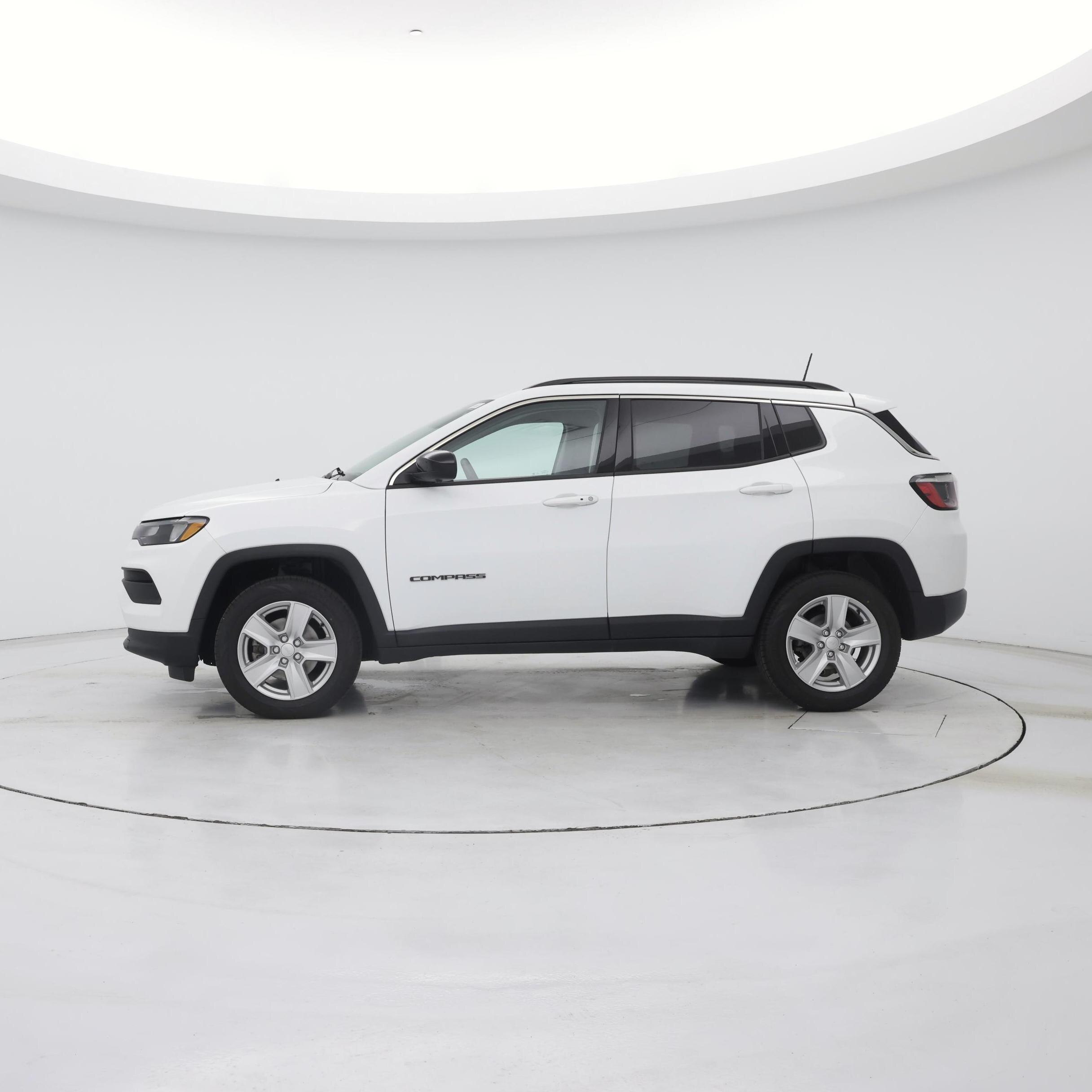 Thumbnail: 2022 Jeep Compass - 3