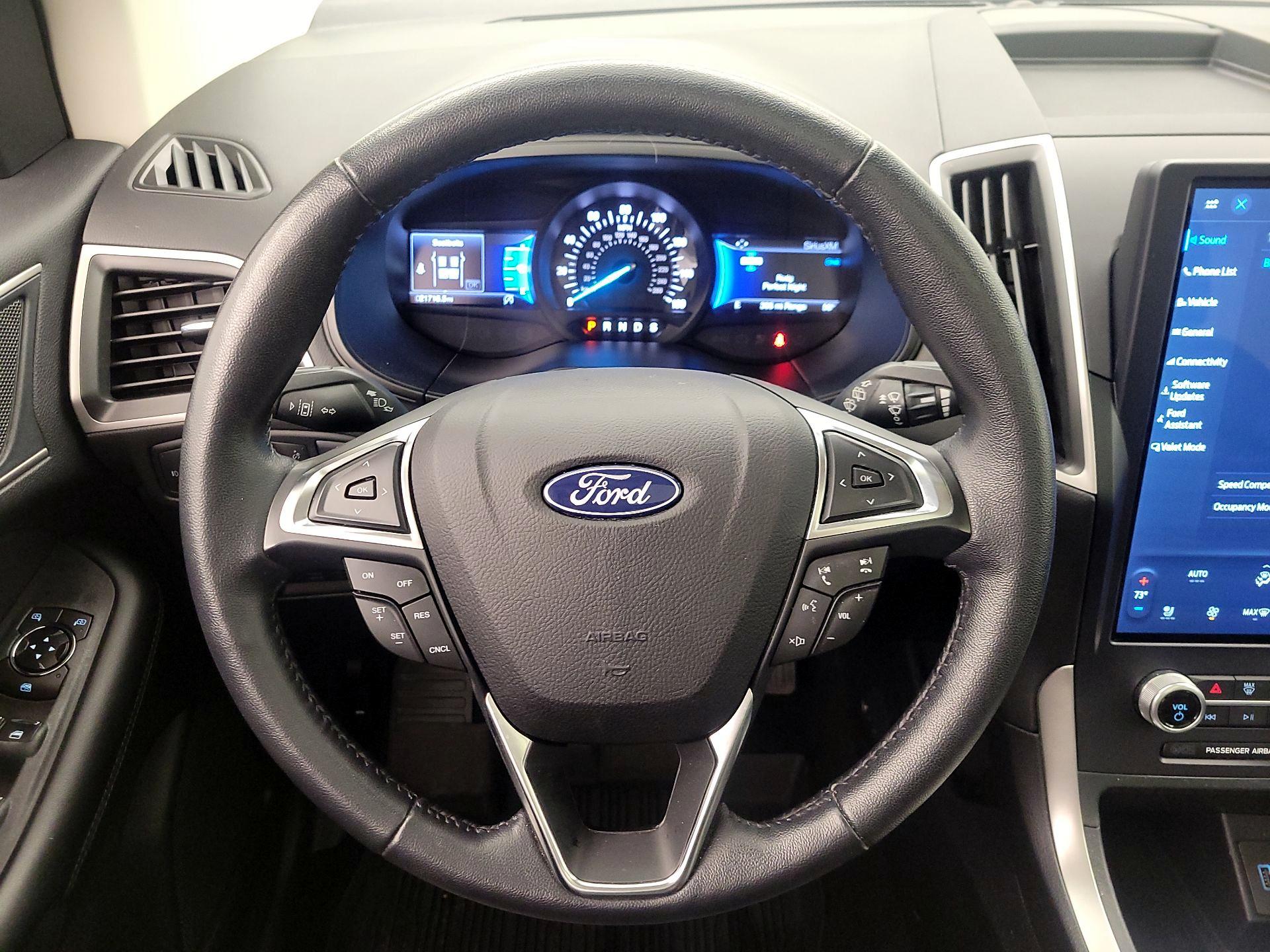 Thumbnail: 2023 Ford Edge - 10