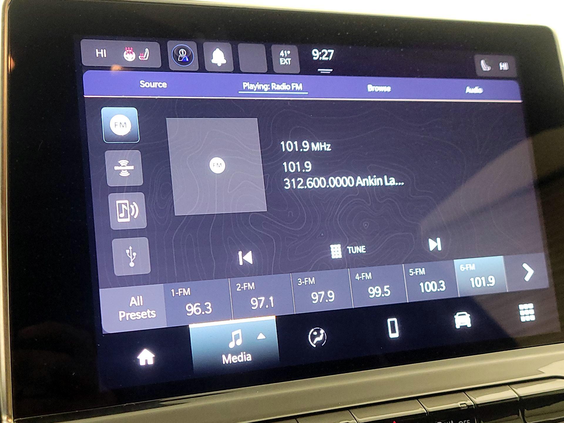 Thumbnail: 2023 Jeep Compass - 15