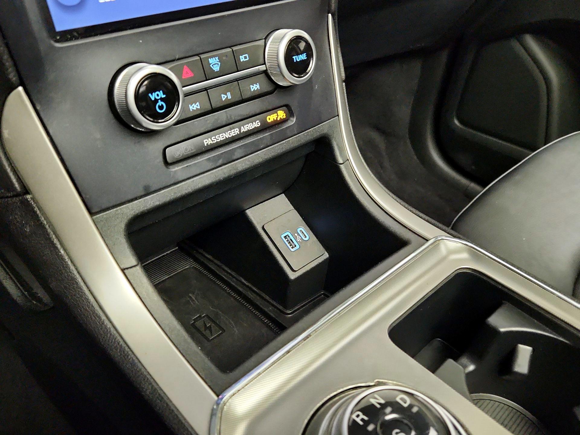 Thumbnail: 2022 Ford Edge - 18