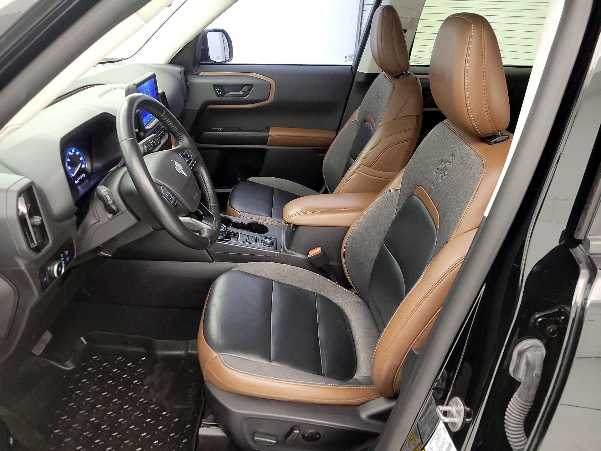 Thumbnail: 2023 Ford Bronco Sport - 11