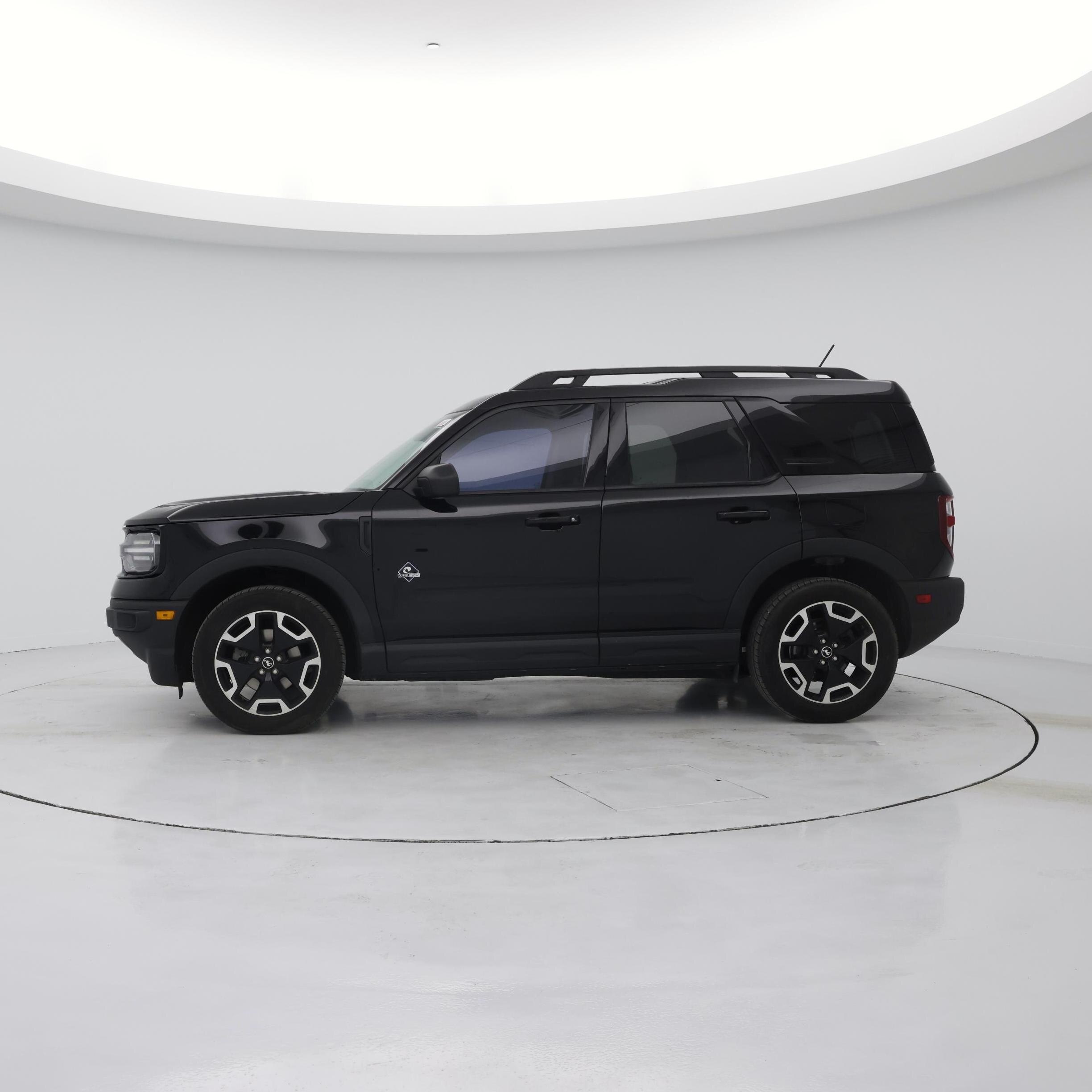 Thumbnail: 2023 Ford Bronco Sport - 3