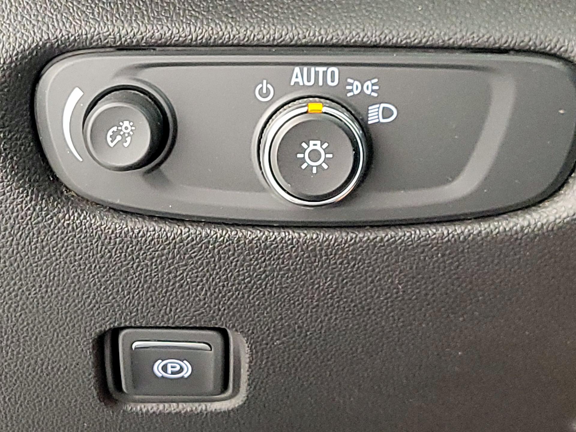 Thumbnail: 2021 Chevrolet Blazer - 13