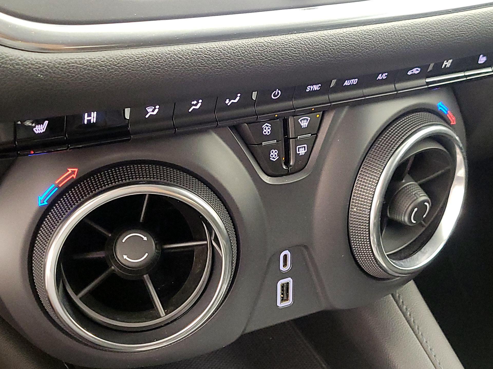 Thumbnail: 2021 Chevrolet Blazer - 16