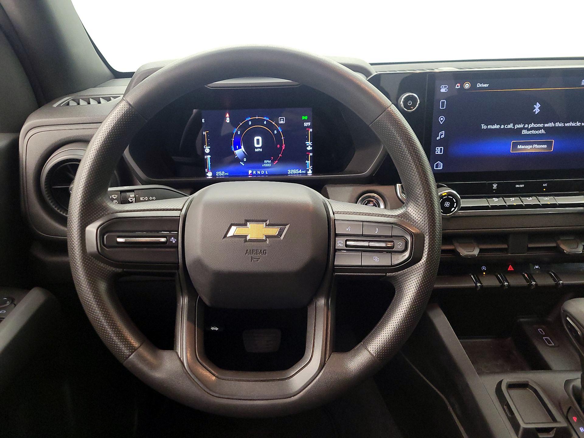 Thumbnail: 2023 Chevrolet Colorado - 10