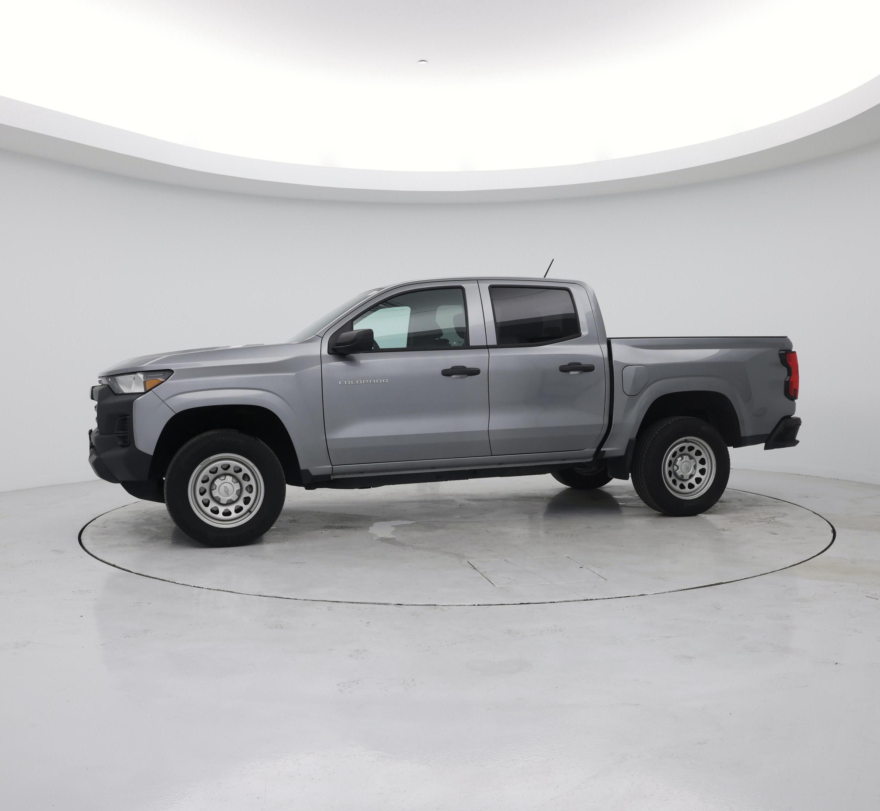 Thumbnail: 2023 Chevrolet Colorado - 3