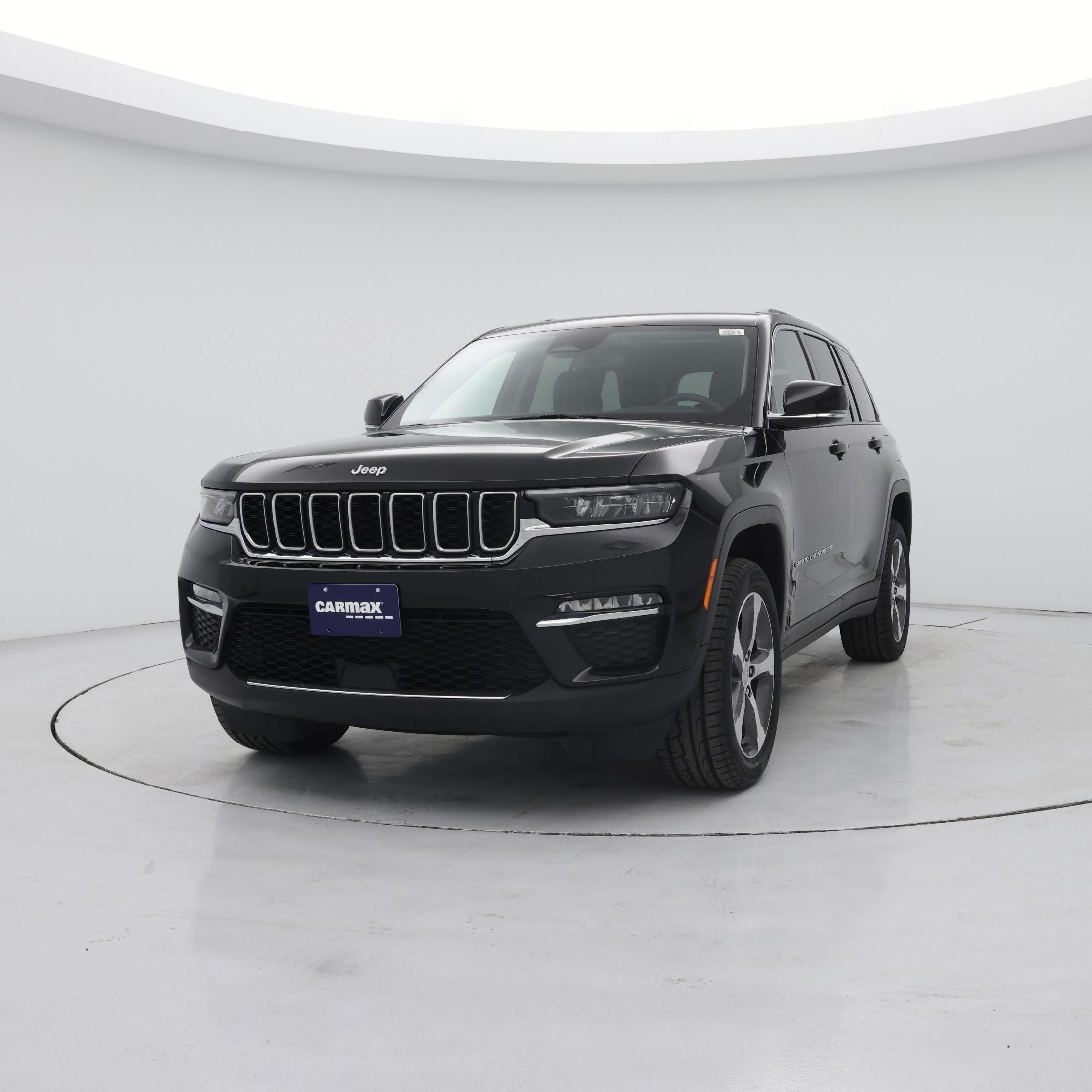 Thumbnail: 2023 Jeep Grand Cherokee - 4