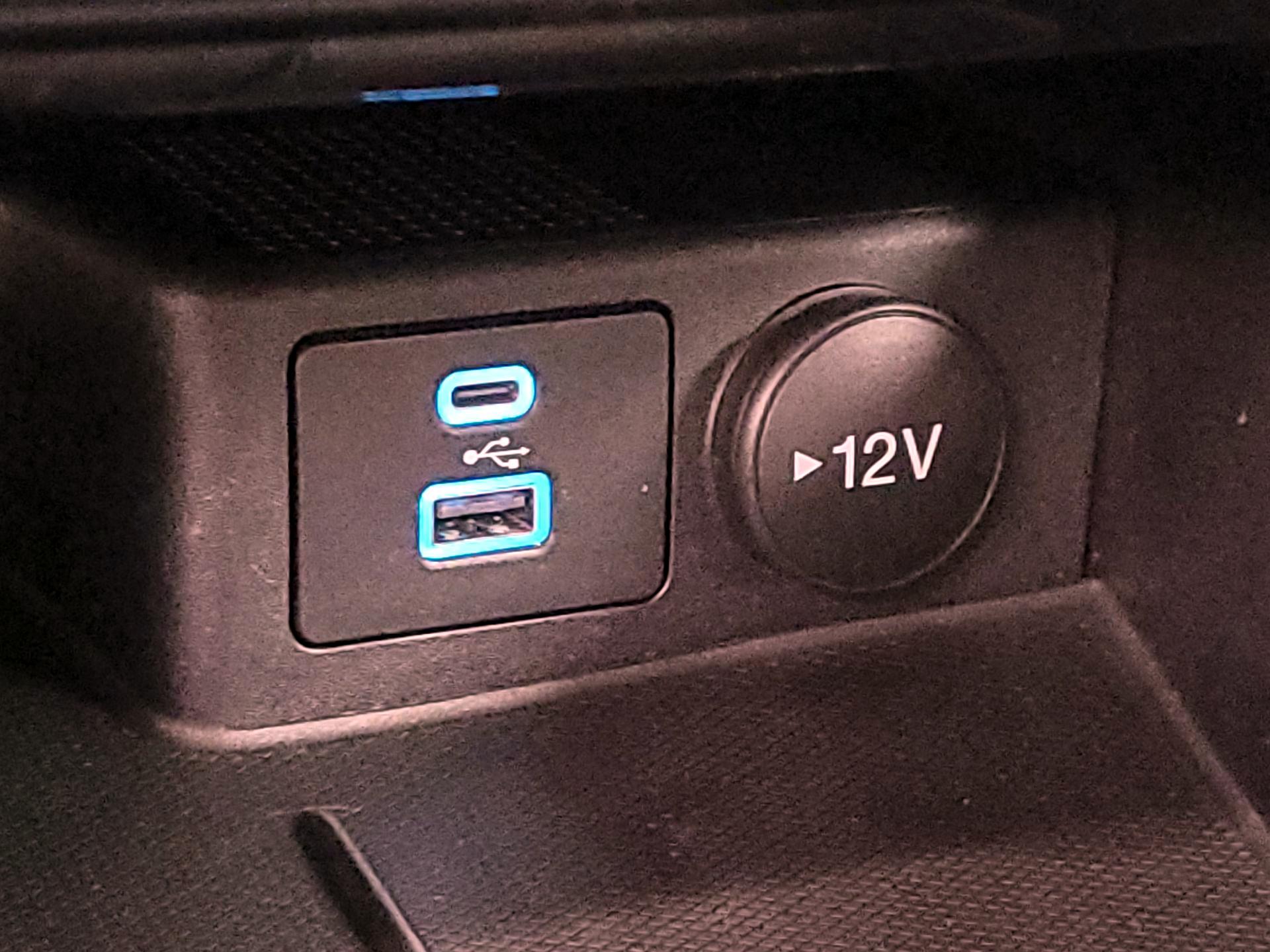 Thumbnail: 2022 Ford Escape - 18