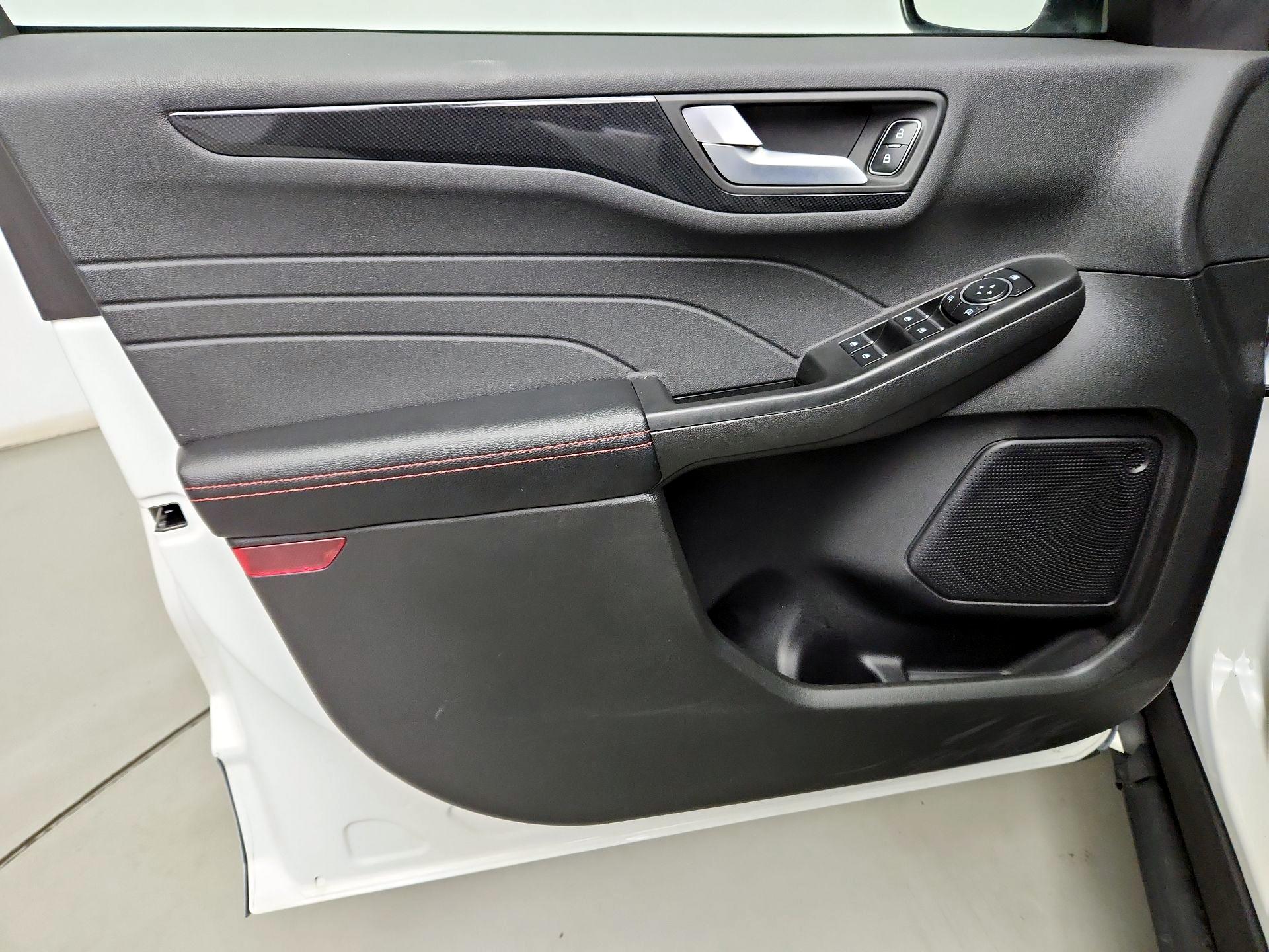 Thumbnail: 2023 Ford Escape - 12