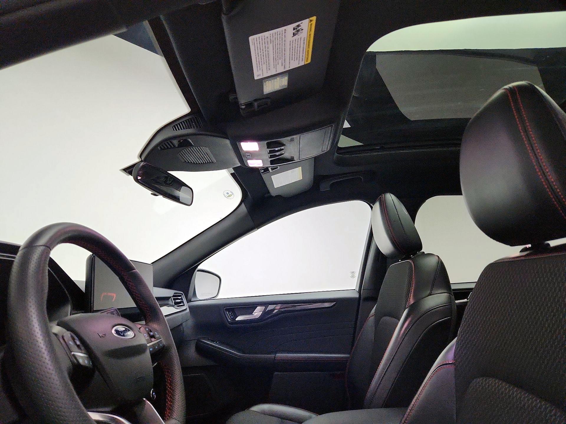 Thumbnail: 2023 Ford Escape - 20