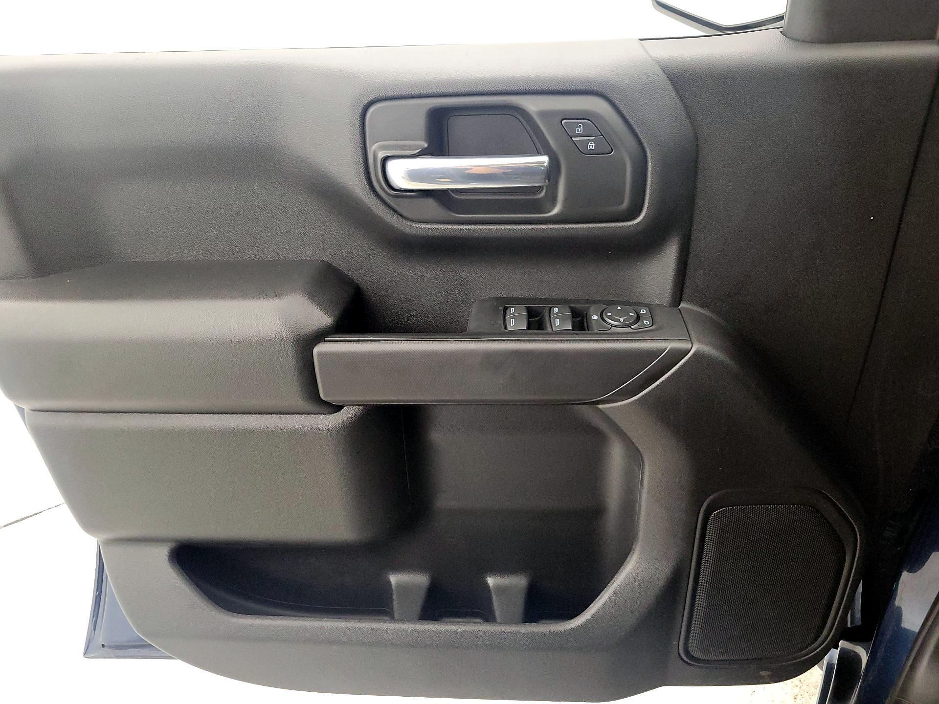 Thumbnail: 2022 Chevrolet Silverado 1500 - 12