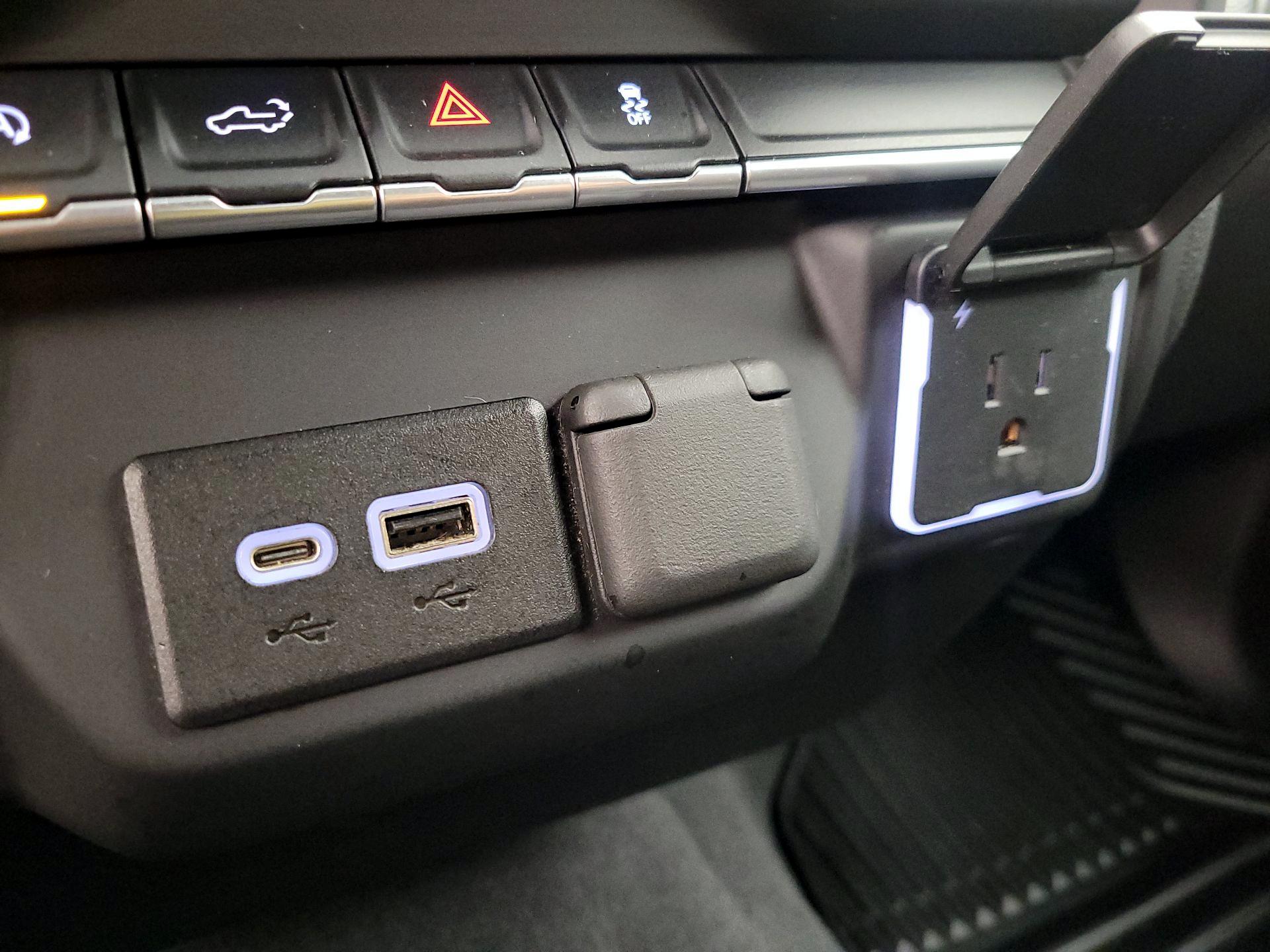 Thumbnail: 2022 Chevrolet Silverado 1500 - 18