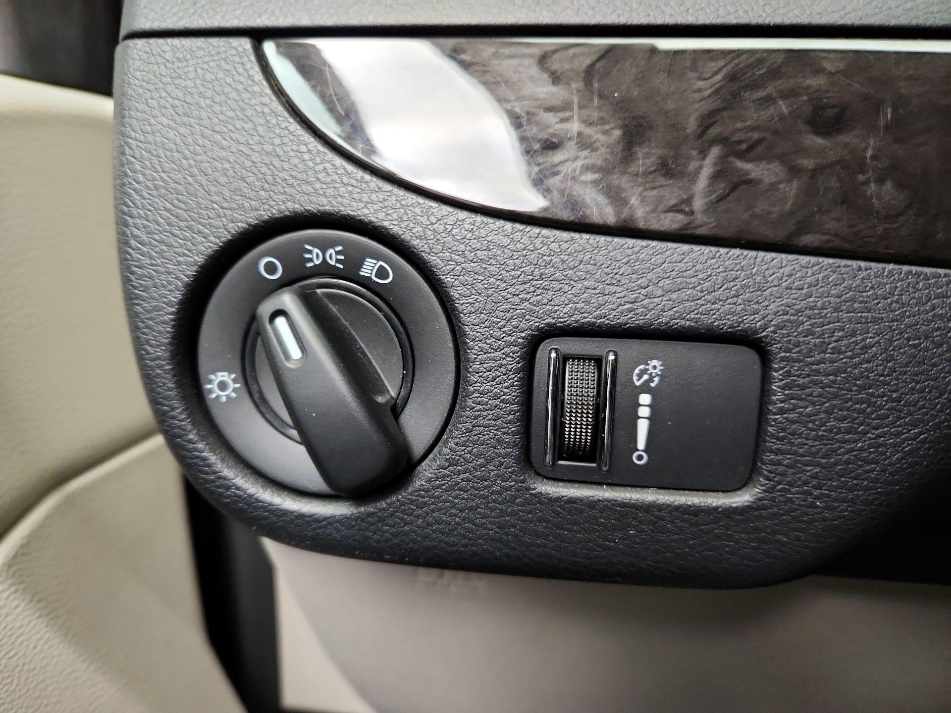 Thumbnail: 2020 Dodge Grand Caravan - 13