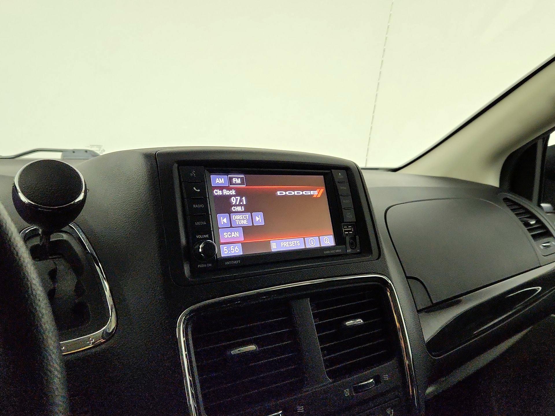 Thumbnail: 2020 Dodge Grand Caravan - 15