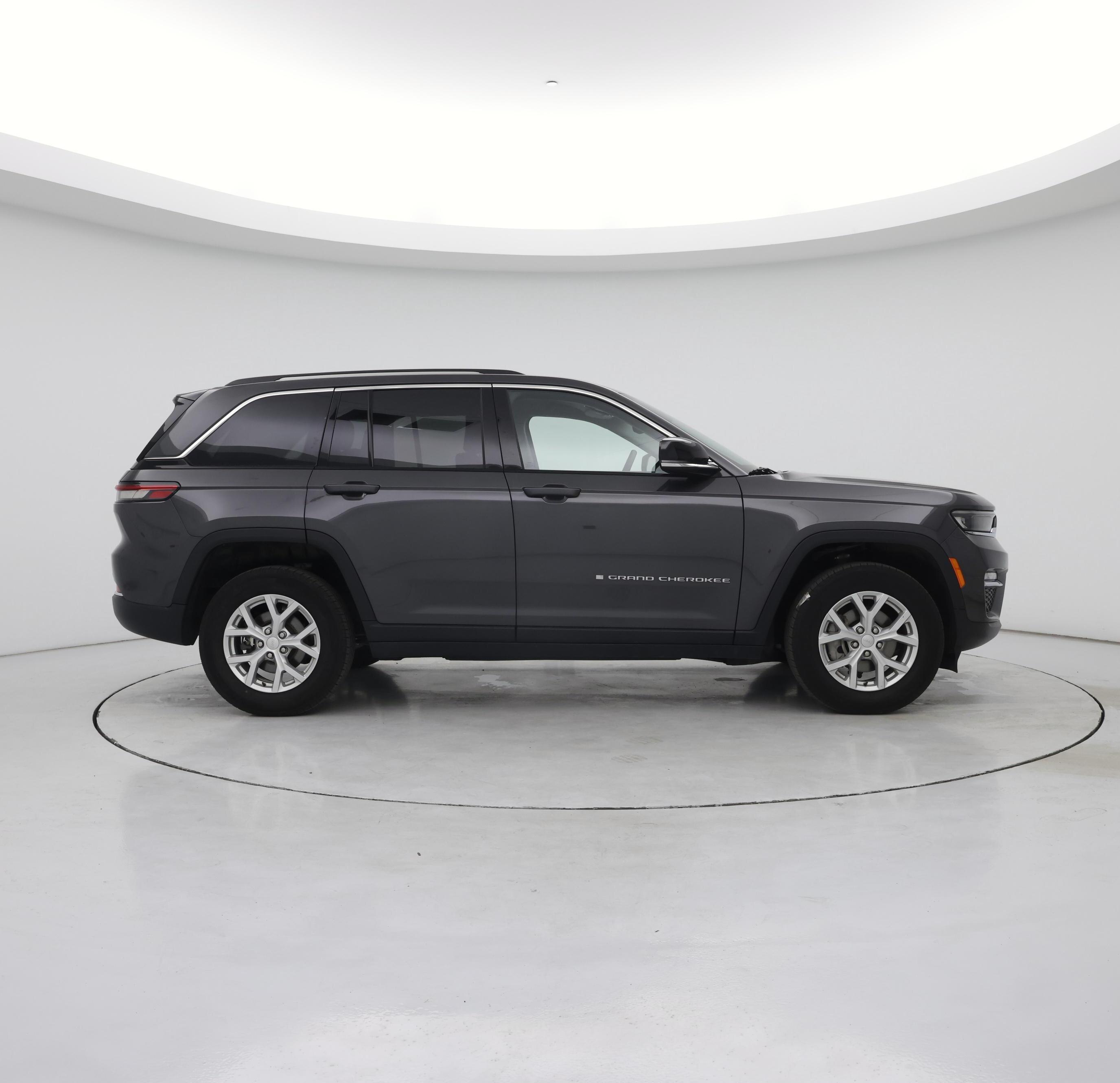 Thumbnail: 2023 Jeep Grand Cherokee - 7